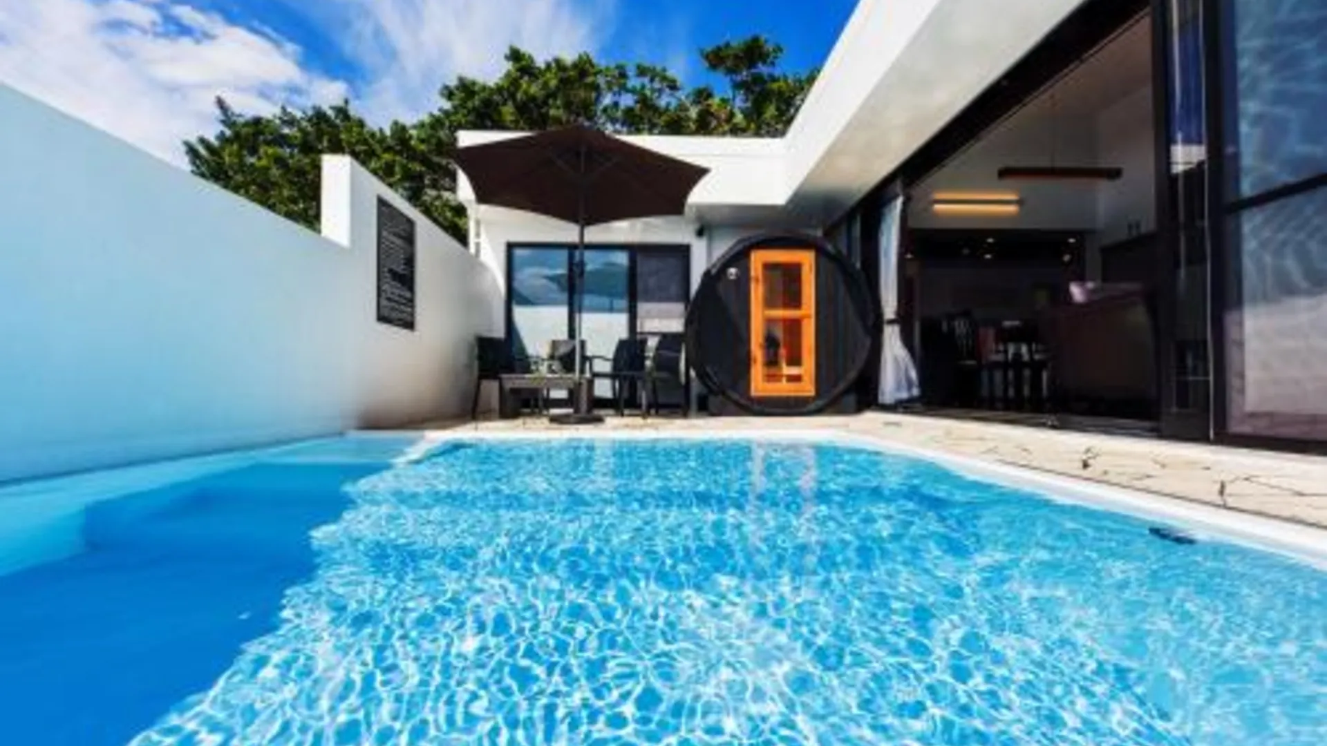 오키나와 본섬 프라이빗 풀빌라 모토부 5성급 호텔 스위트룸