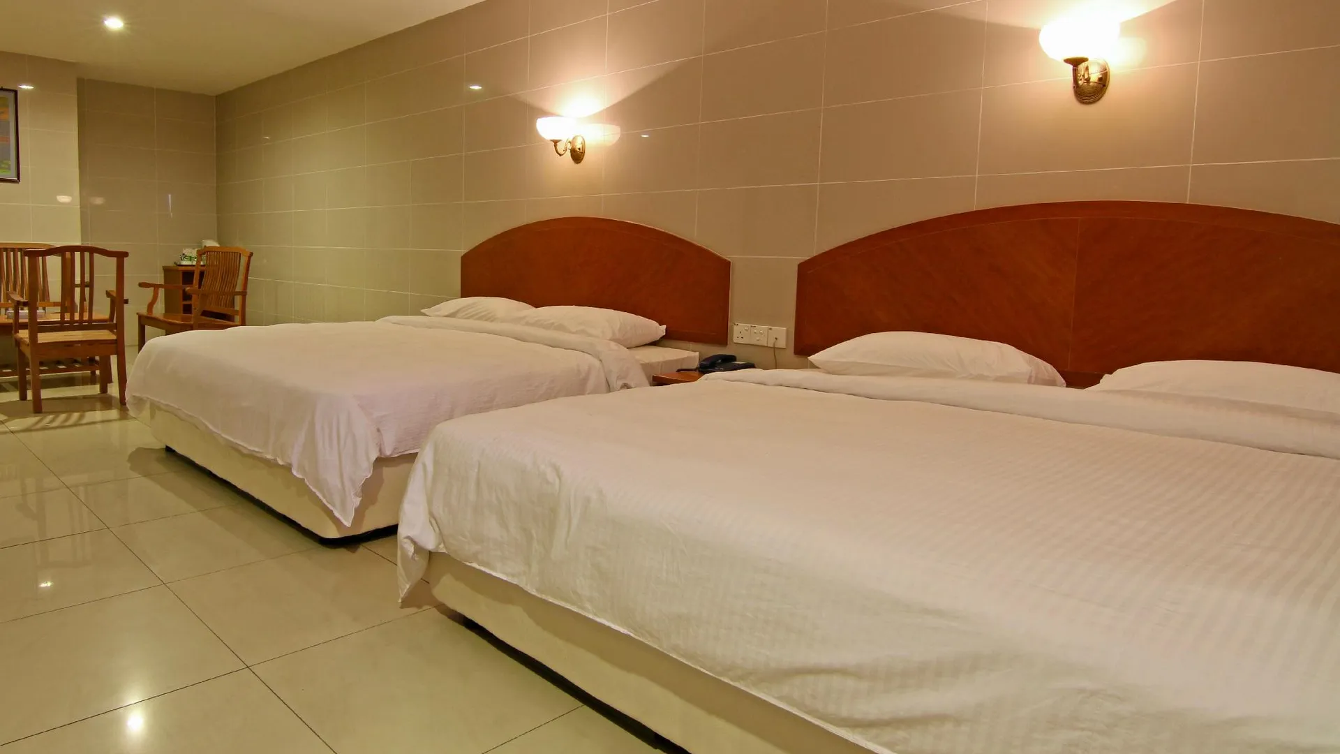 이포 WW 호텔 이포 2성급 호텔 수영장