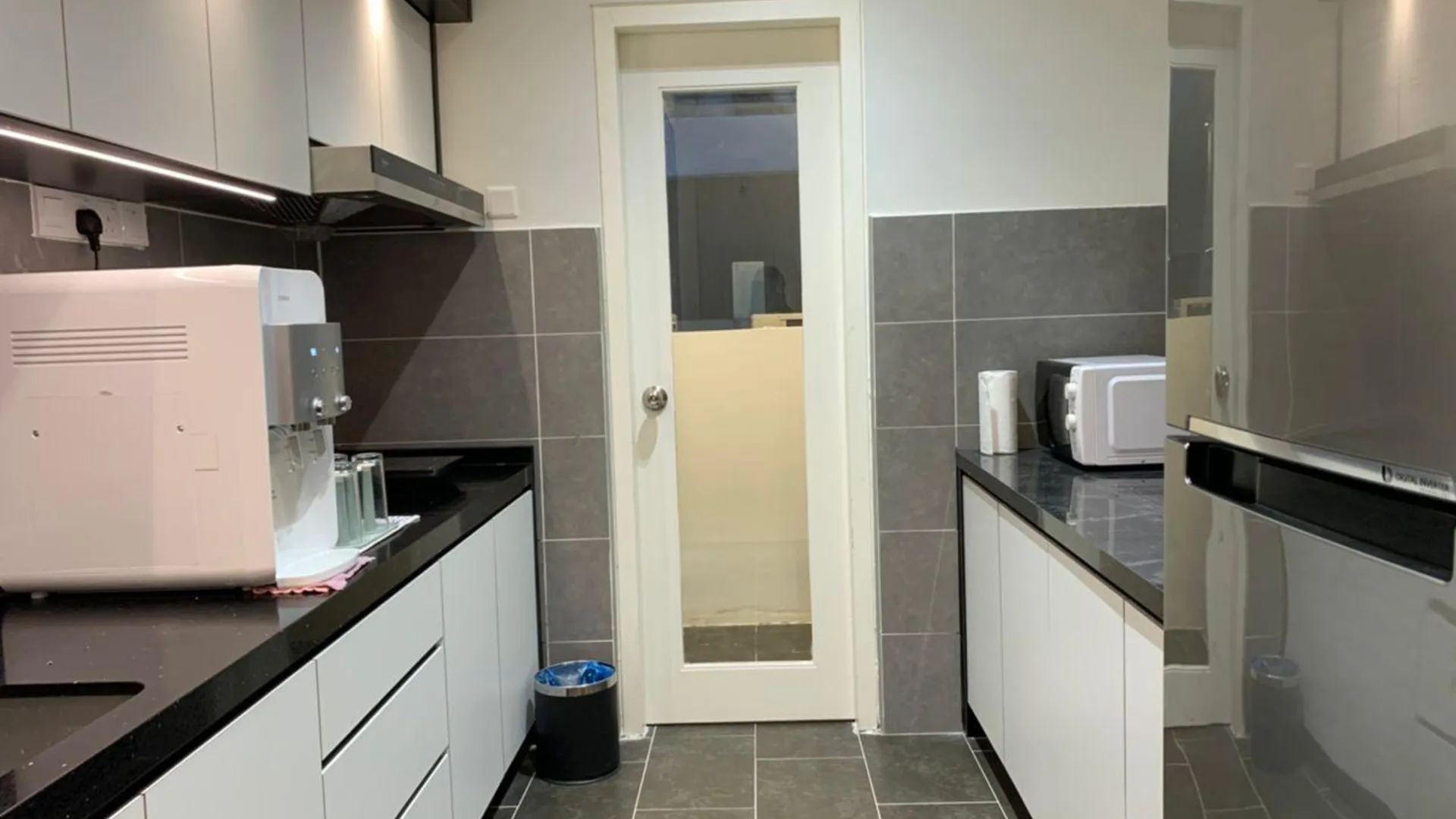 이포 탐분의 아파트먼트 (90m², 침실 3개, 프라이빗 욕실 2개) 4성급 싱글룸 부대시설