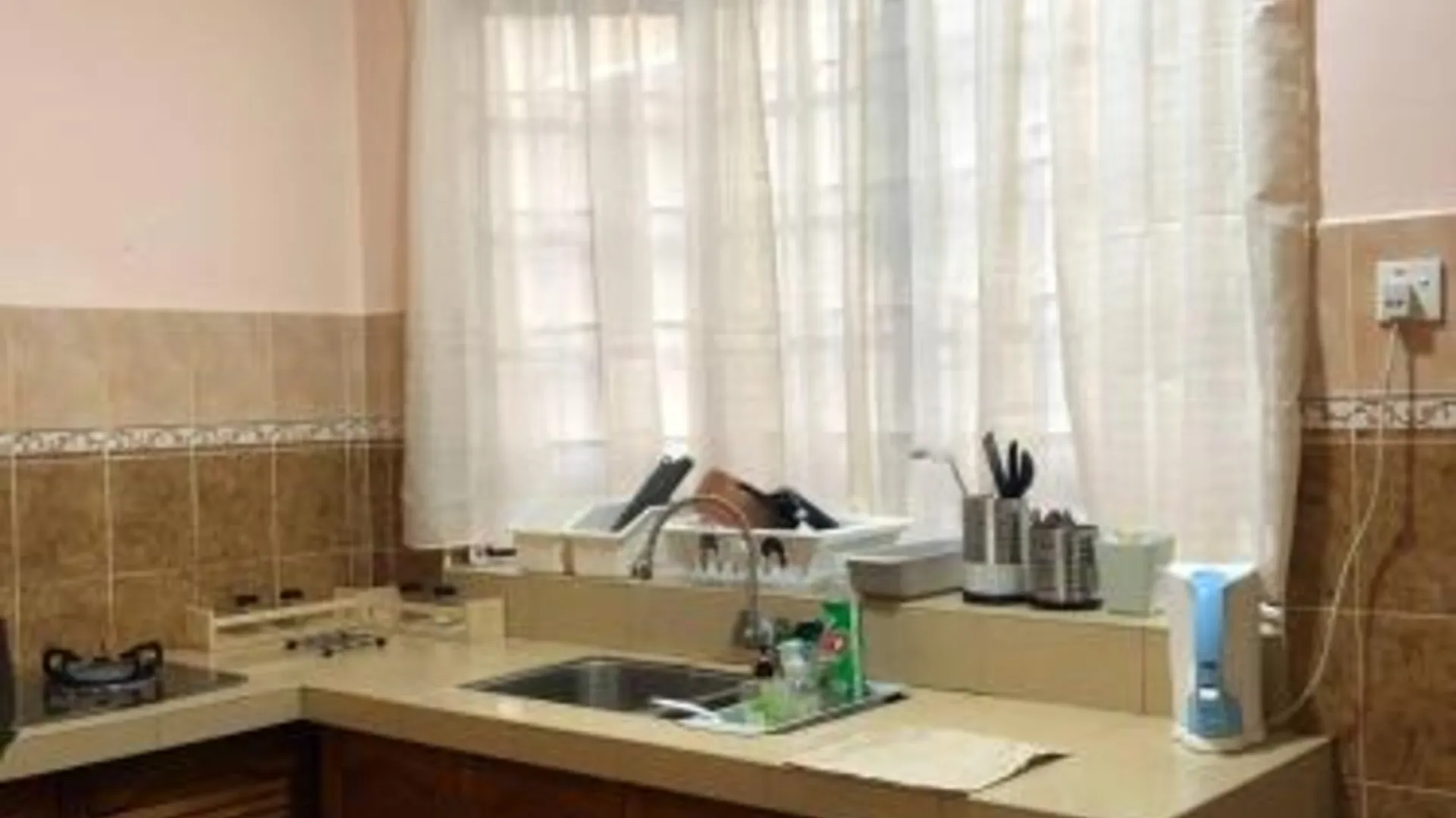 말라카 바투 베렌담의 프라이빗 하우스 (2400m², 침실 4개, 프라이빗 욕실 3개) 3성급 싱글룸 전망