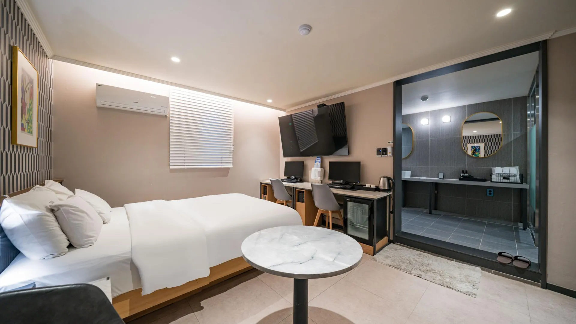 서울 넘버25호텔 잠실방이점 3성급 호텔 스위트룸