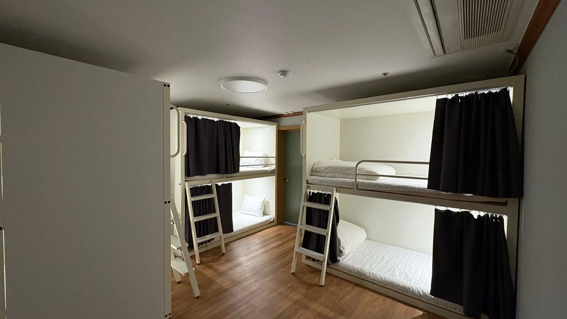 서울 K 웨이브 게스트하우스 온리 피메일 인 홍대 2 3성급 호텔 객실