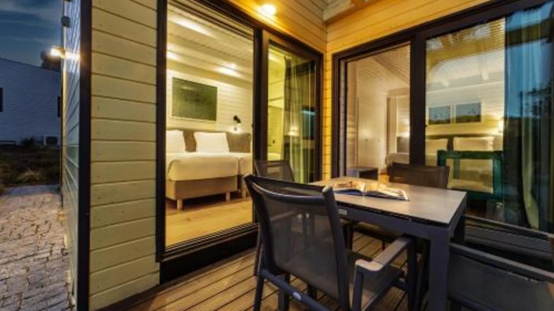 알만실 The Magnolia Hotel 4성급 호텔 레스토랑