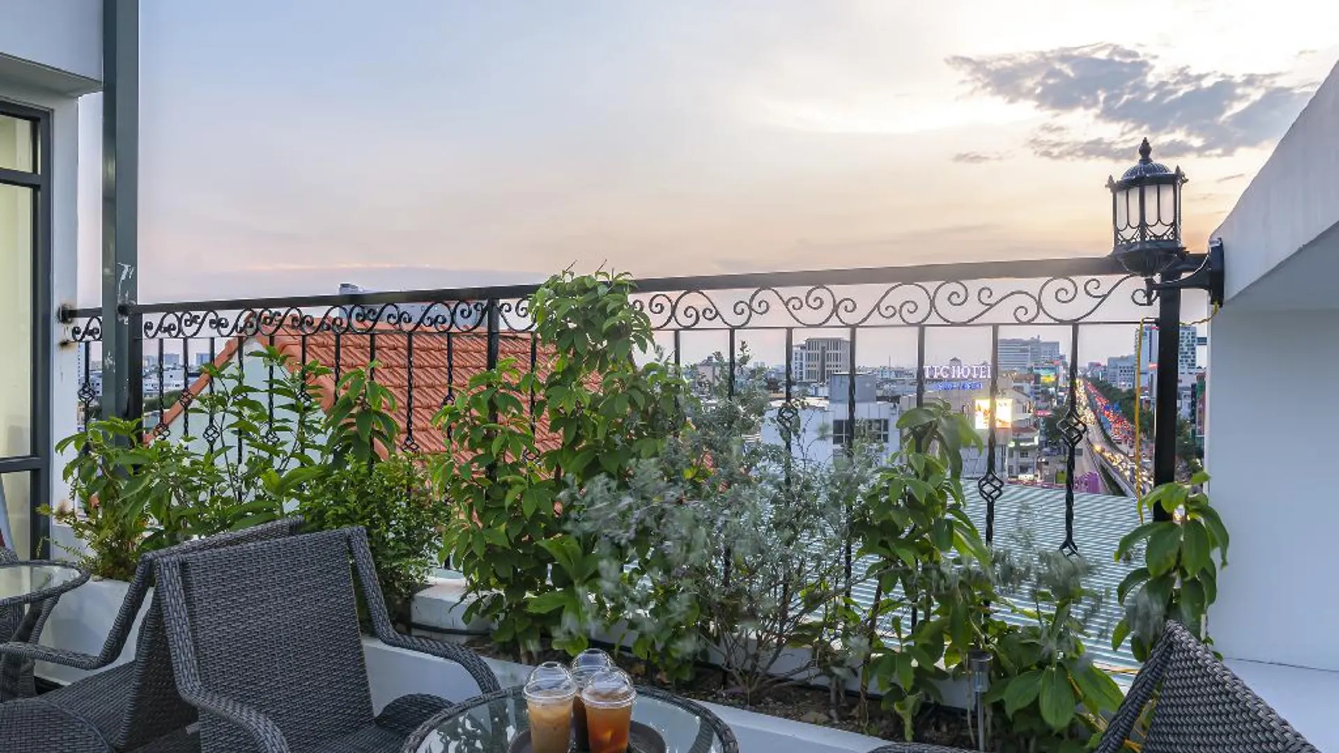 호치민 컬렉션 O 바이바이 에어포트 호텔 3성급 호텔 외관