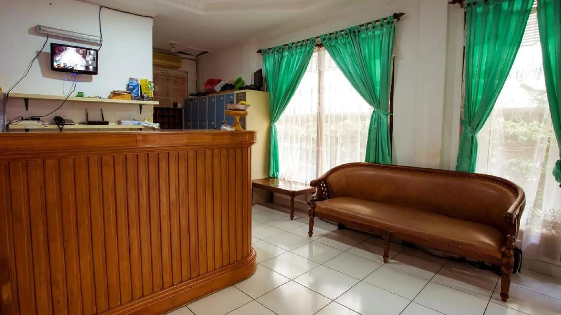 발리 세가라 사두 인 쿠타 2성급 호텔 레스토랑