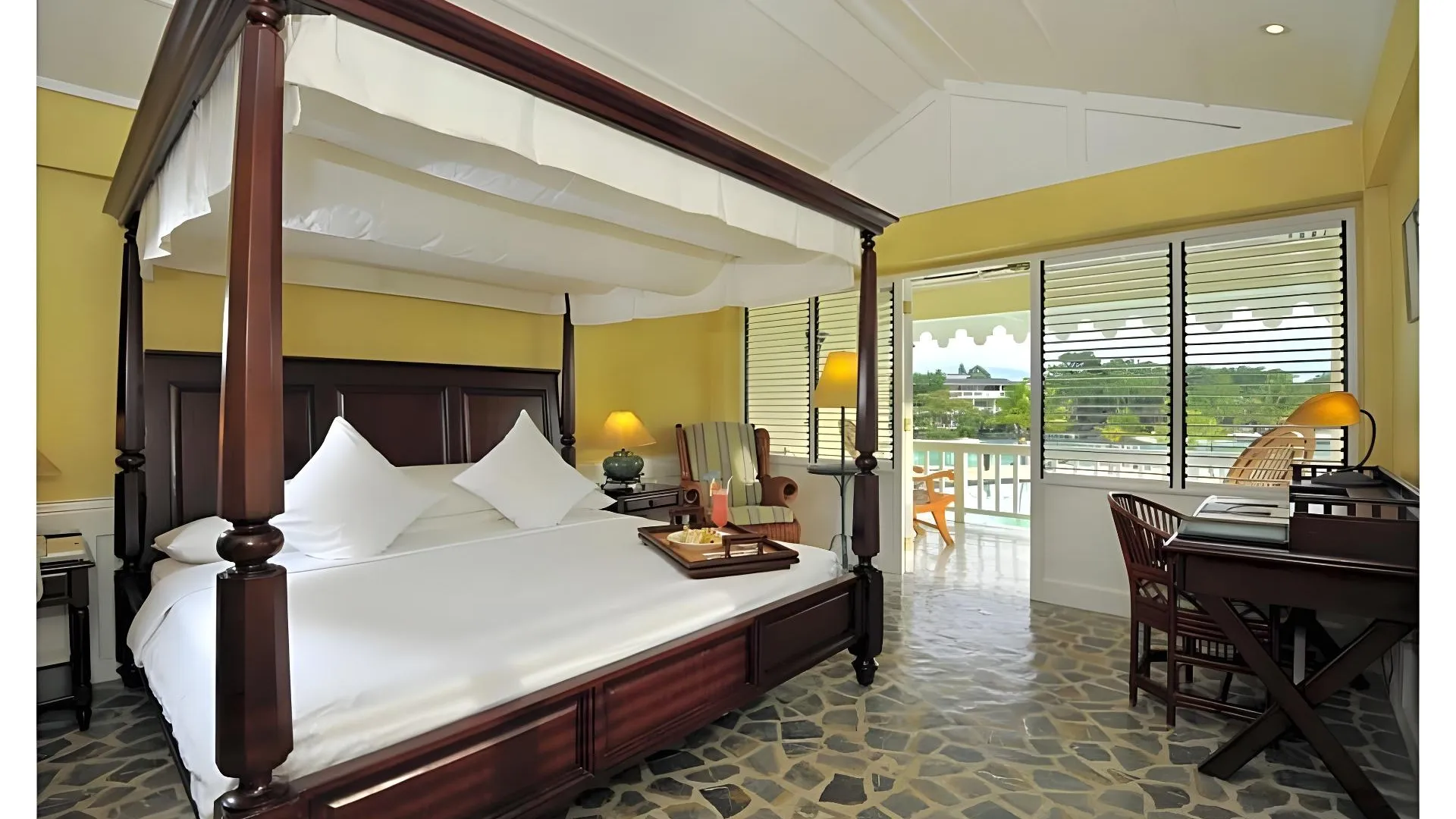 세부 플랜테이션 베이 리조트 앤 스파 호텔 스위트룸