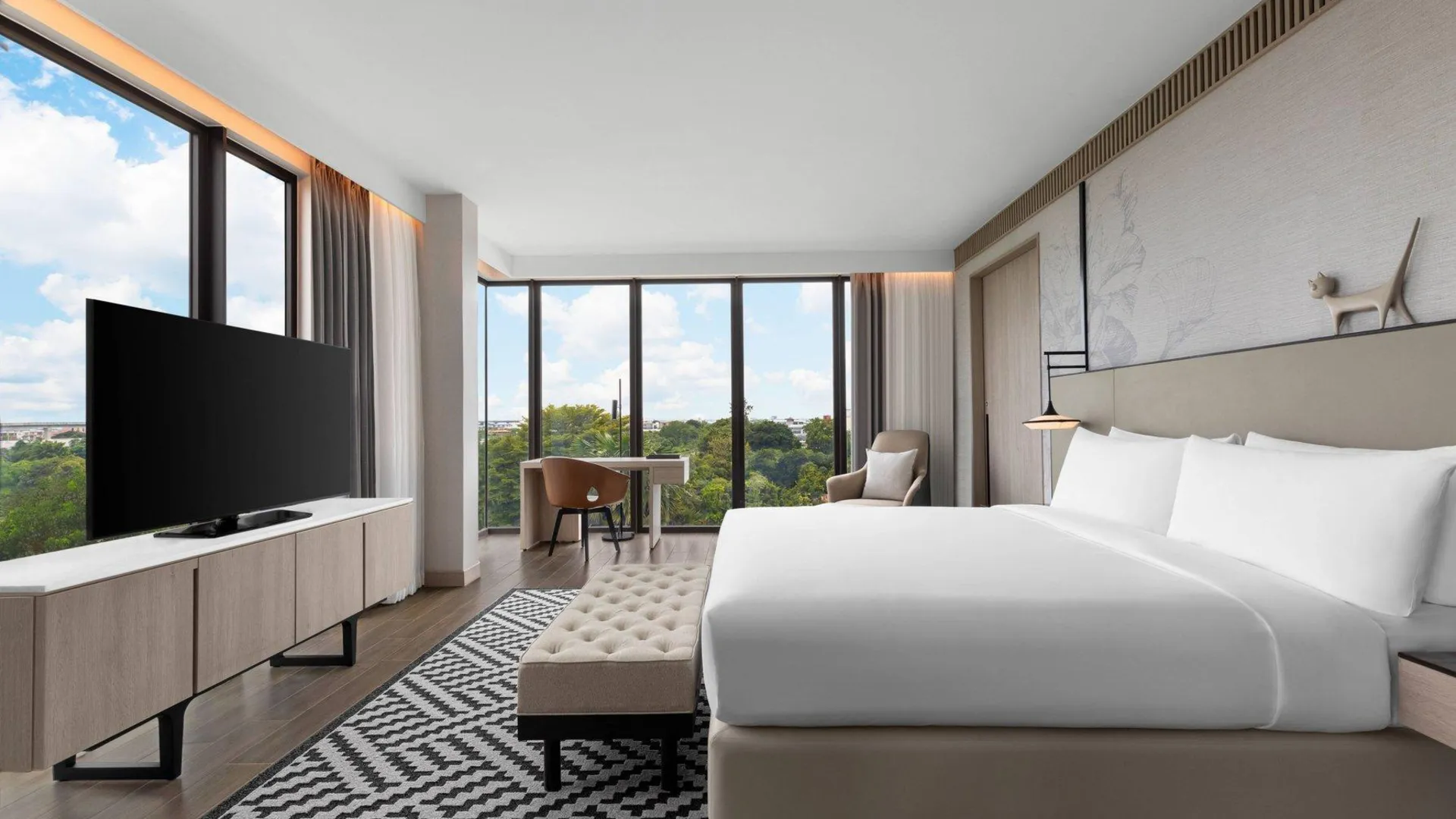 방콕 코트야드 바이 메리어트 방콕 수완나품 에어포트 4성급 호텔 스위트룸