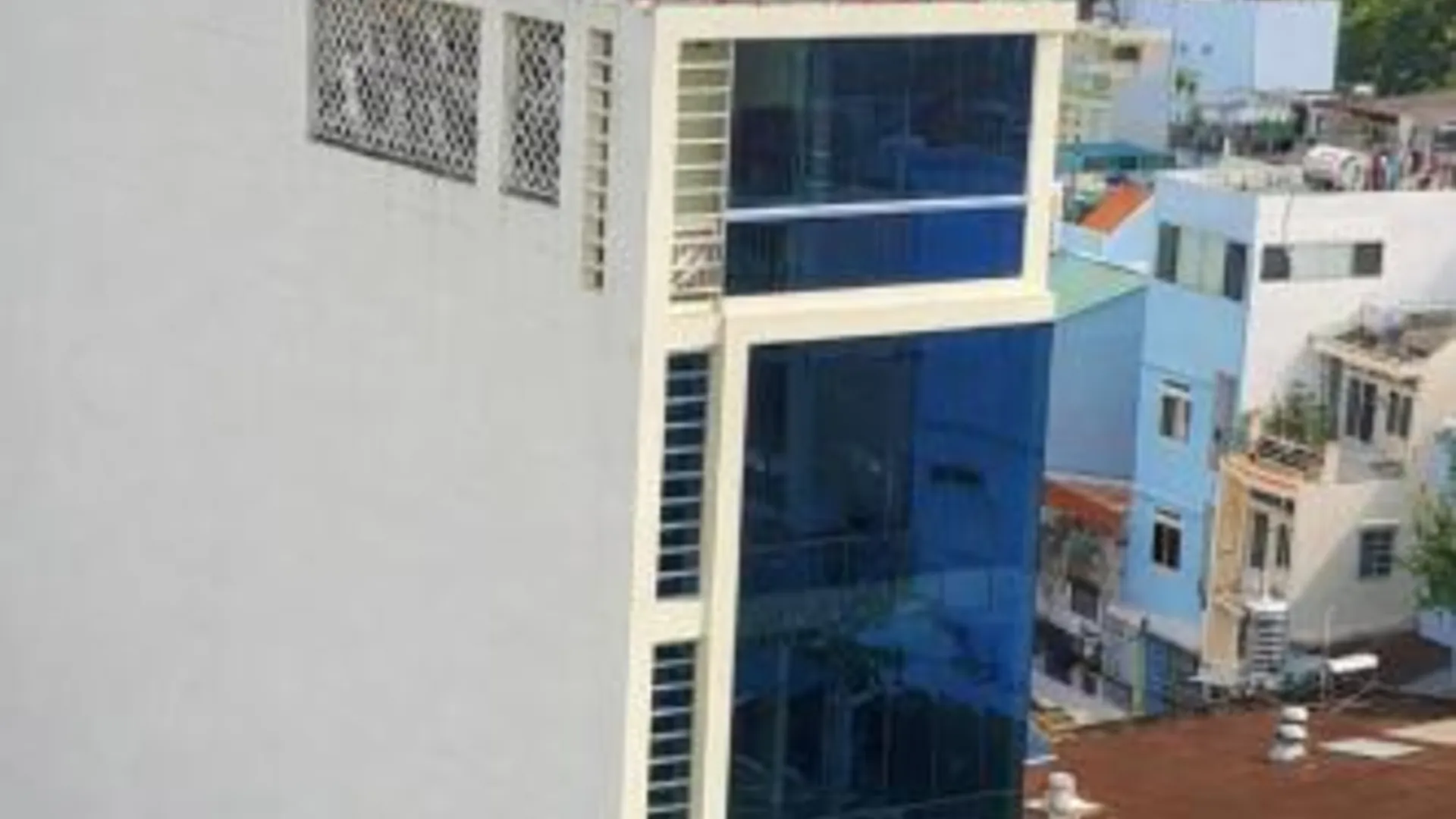 호치민 레드도어즈 플러스 니어 미엔동 버스 스테이션 3성급 호텔 레스토랑