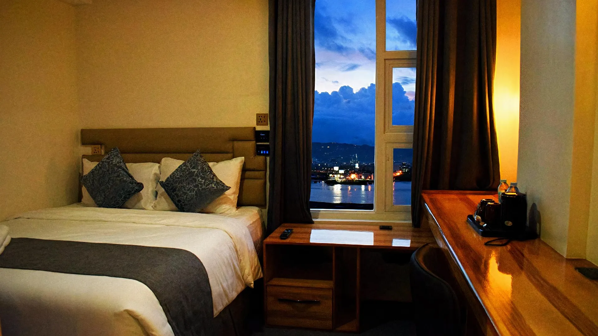 세부 셈프레 프리미어 인 막탄 에어포트 호텔 3성급 호텔 스위트룸