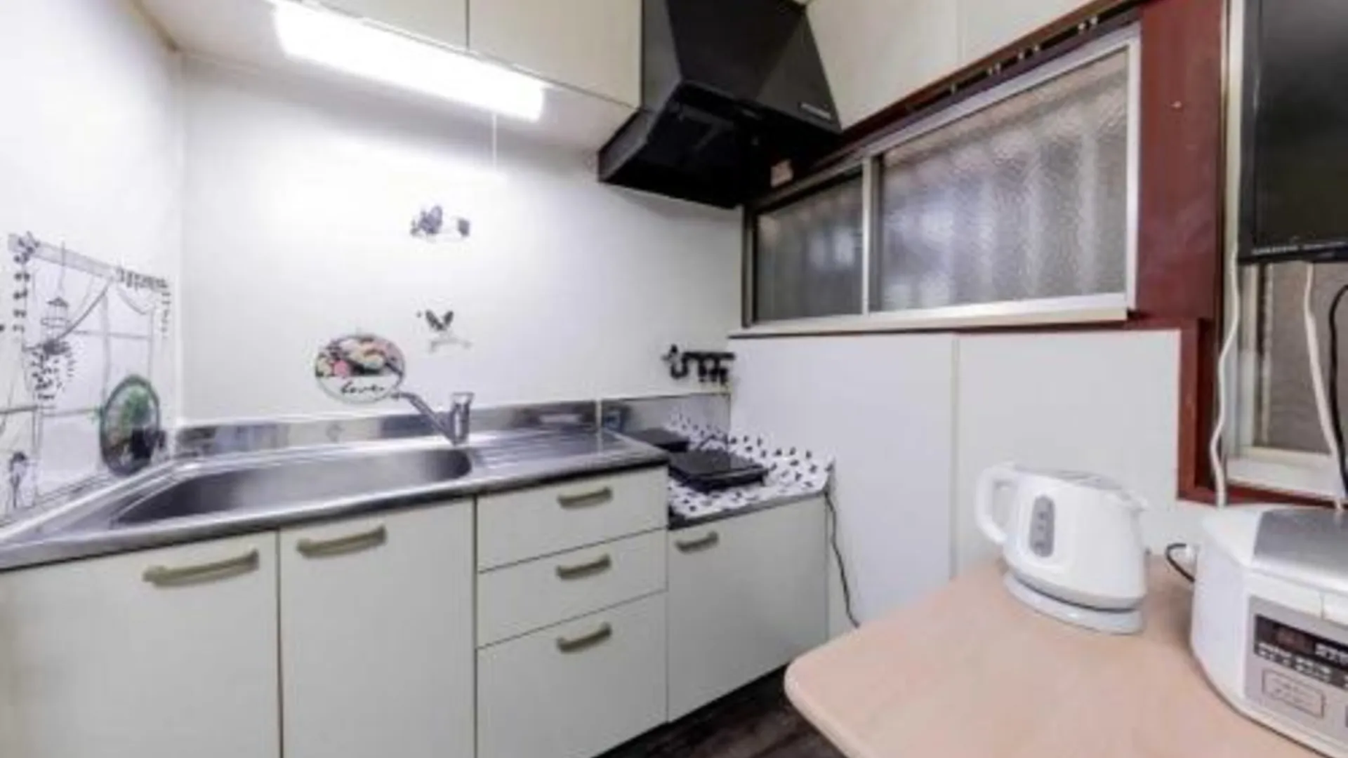 오사카 Yoshidoku Inn Domemae 1 - Close to USJ World Airport吉徳家庭旅館1ドーム前近USJ空庭菓匠温泉大阪城公园難波心斋橋関西空港直到荷物預かりは無料 1성급 호텔 레스토랑