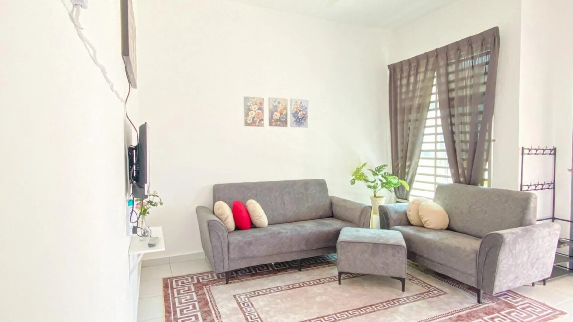 추카이 캄풍 부킷 쿠앙의 프라이빗 하우스 (m², 침실 3개, 프라이빗 욕실 1개) 3성급 게스트하우스 객실