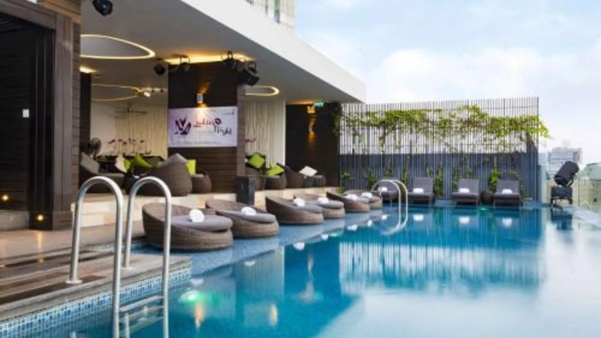 호치민 리버티 센트럴 사이공 리버사이드 호텔 4성급 호텔 객실