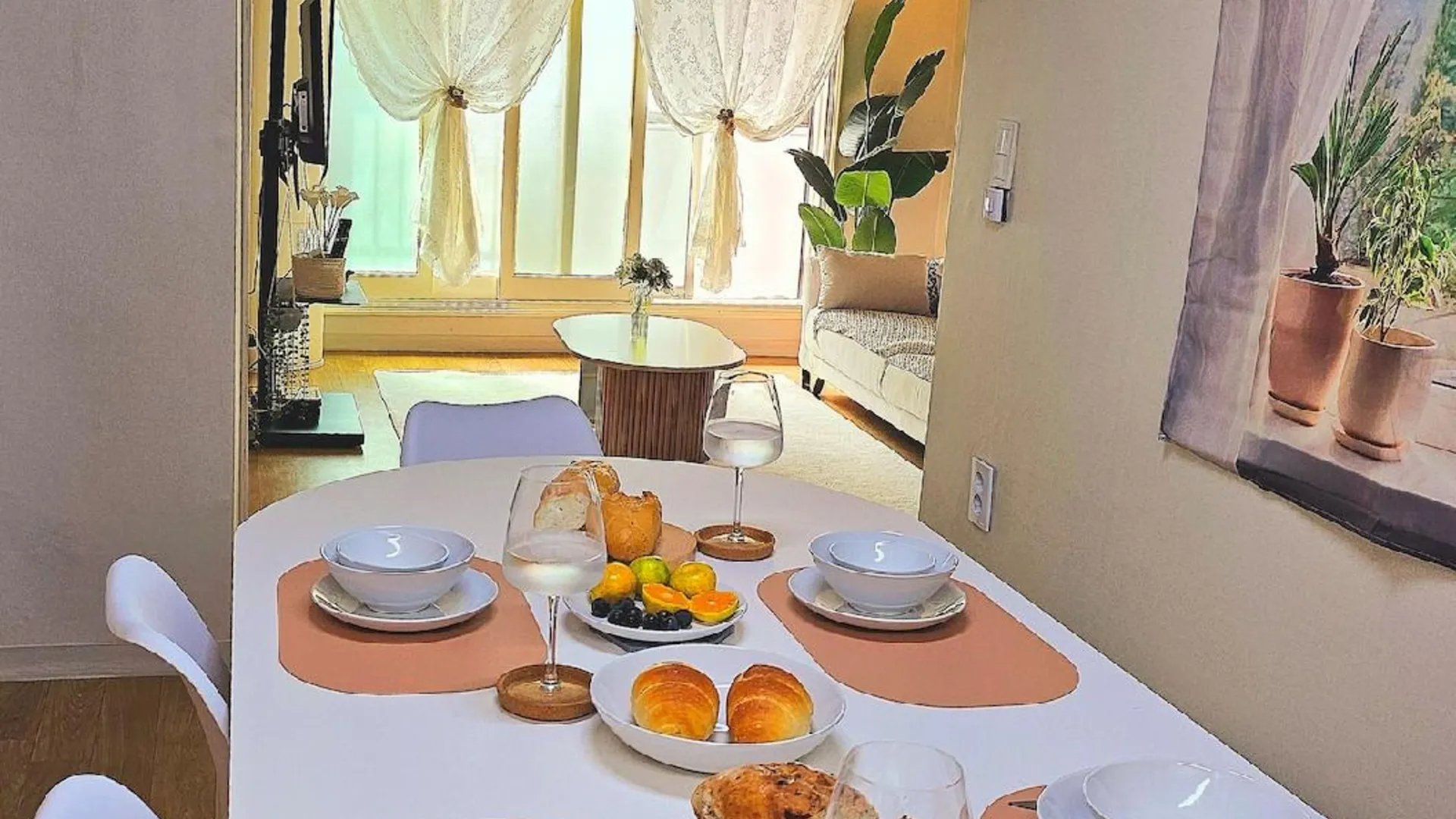 서울 광진의 프라이빗 하우스 (76m², 침실 3개, 프라이빗 욕실 1개) 4성급 싱글룸 레스토랑