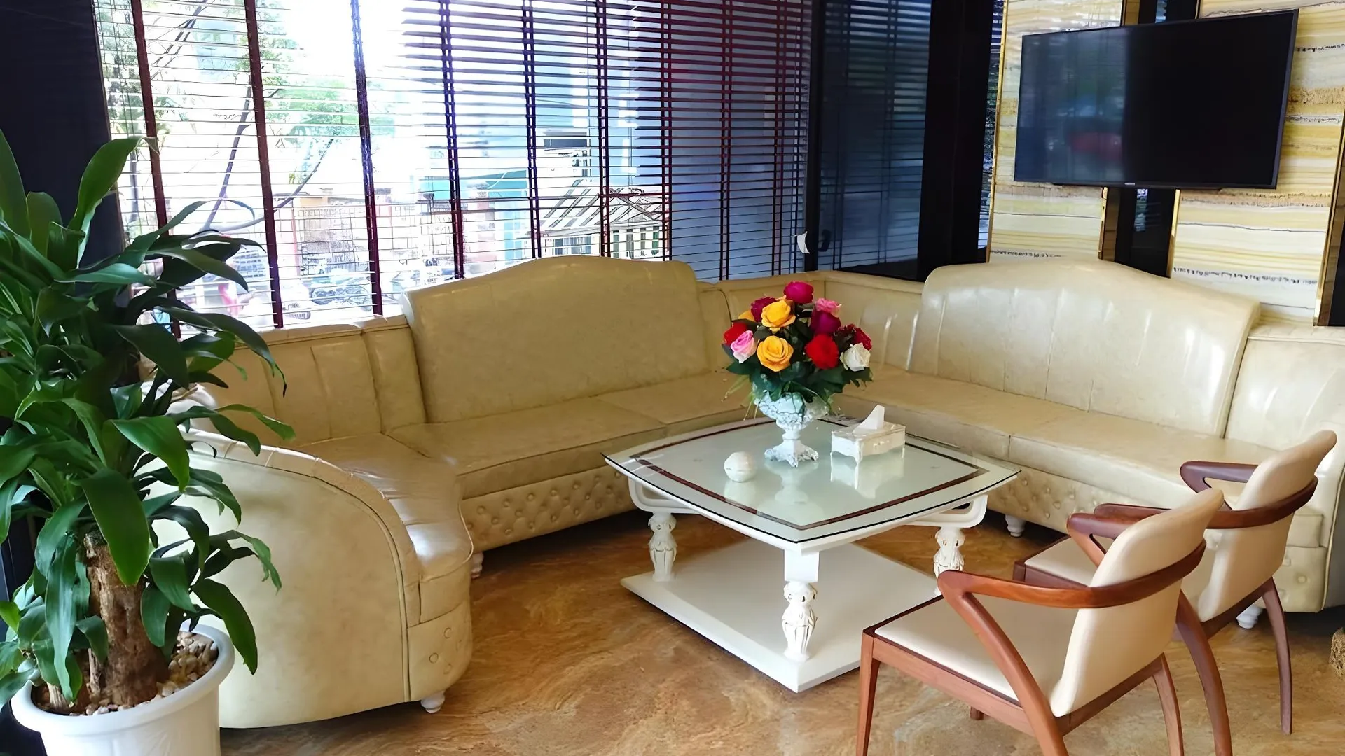 하노이 오 비엣 호텔 3성급 호텔 외관