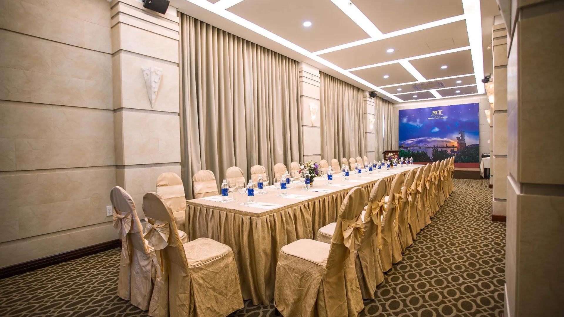 다낭 민 또안 아테나 호텔 3성급 호텔 스위트룸