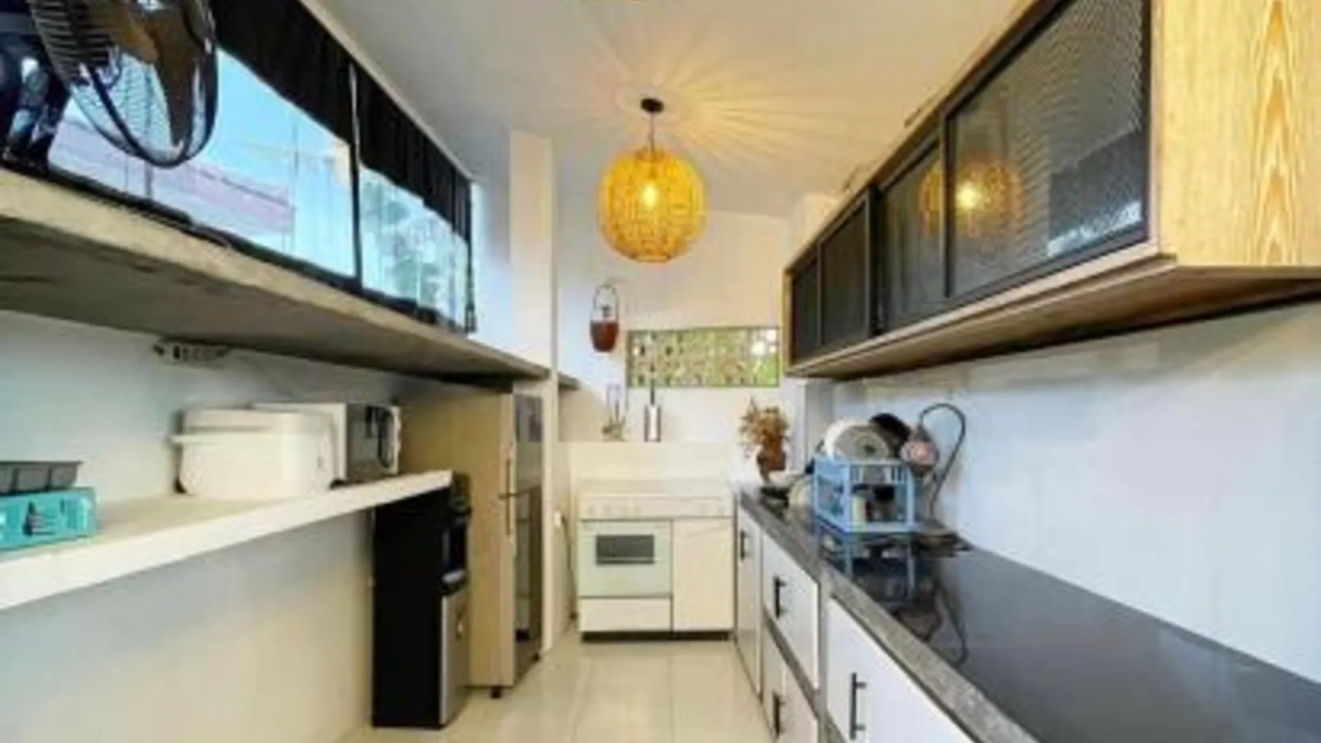 발리 APS House Pererenan 3성급 게스트하우스 수영장