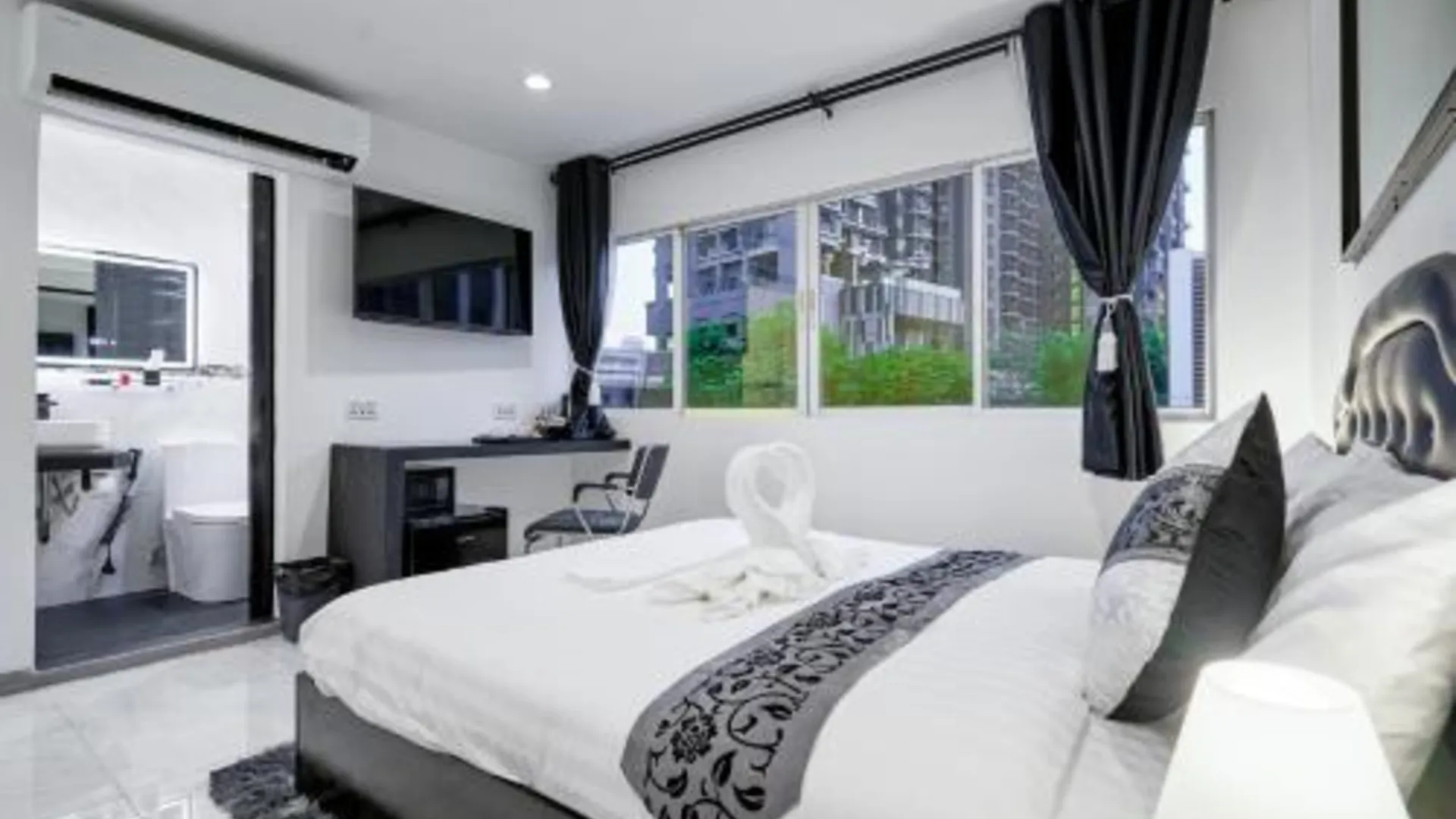 방콕 통로 스위트 호텔 4성급 호텔 스위트룸