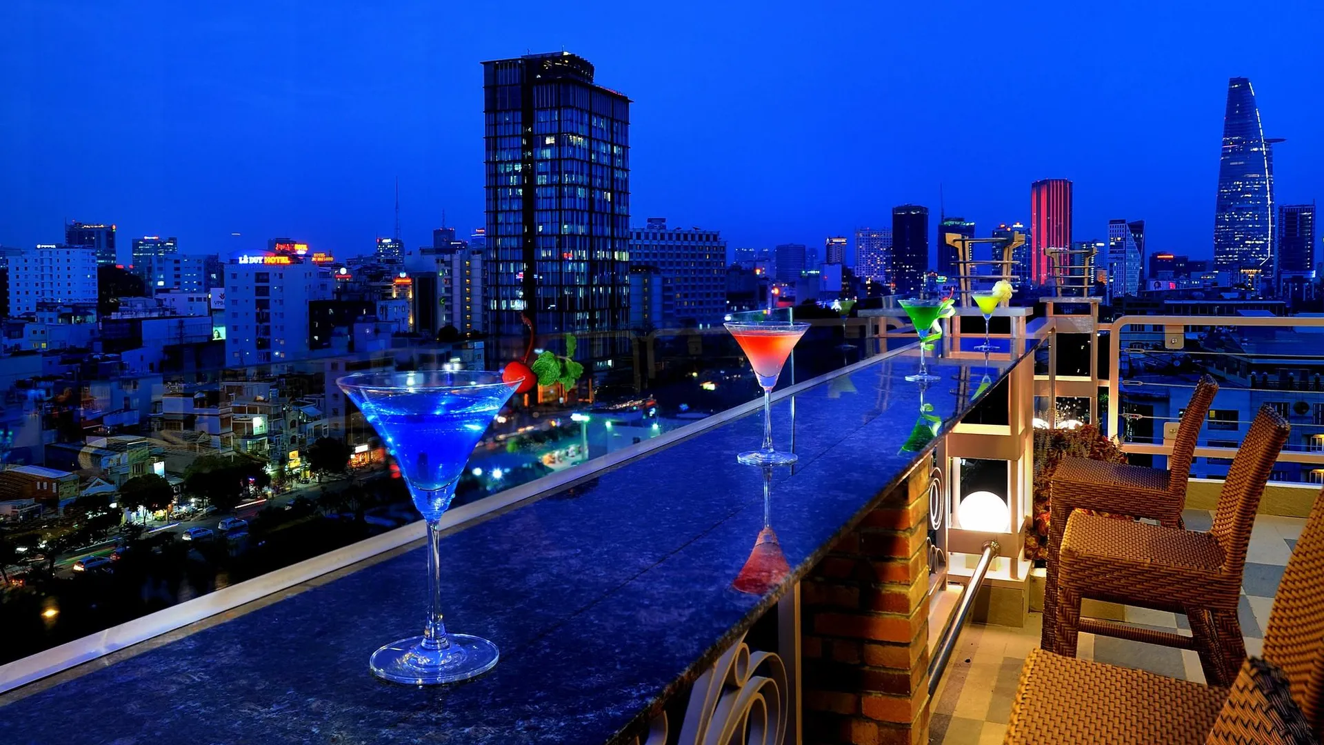 호치민 엘리오스 호텔 3성급 호텔 외관