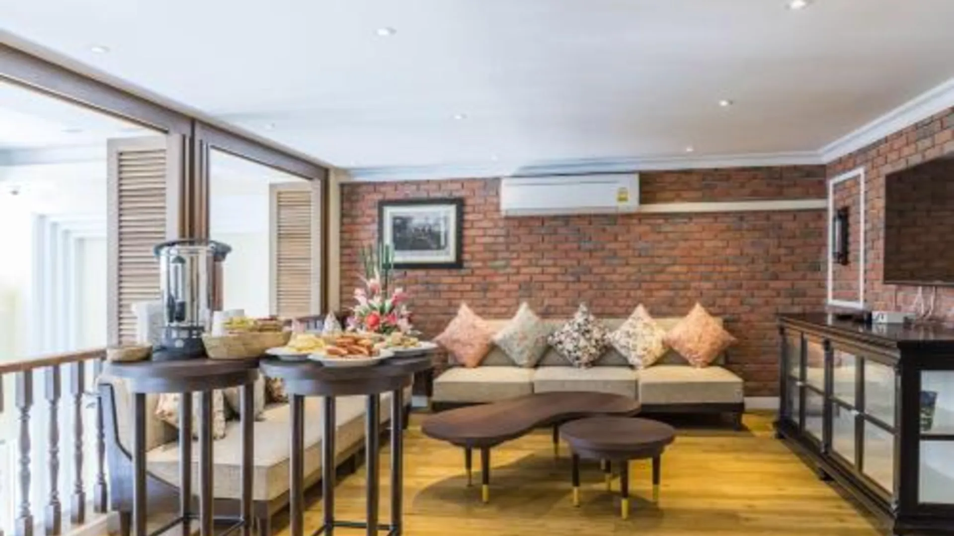 방콕 라문 비빗 3성급 호텔 수영장