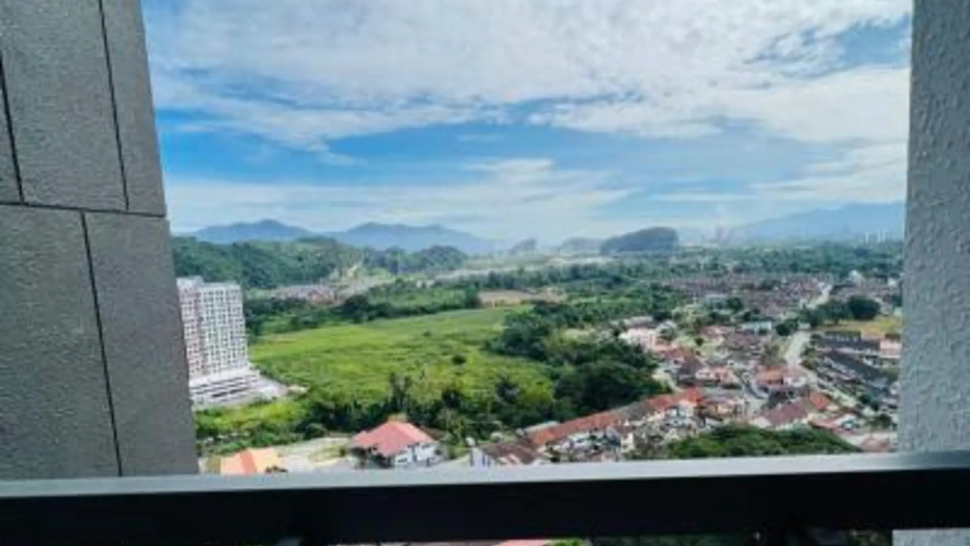 이포 캄풍 자와의 아파트먼트 (100m², 침실 3개, 프라이빗 욕실 2개) 4성급 게스트하우스 수영장