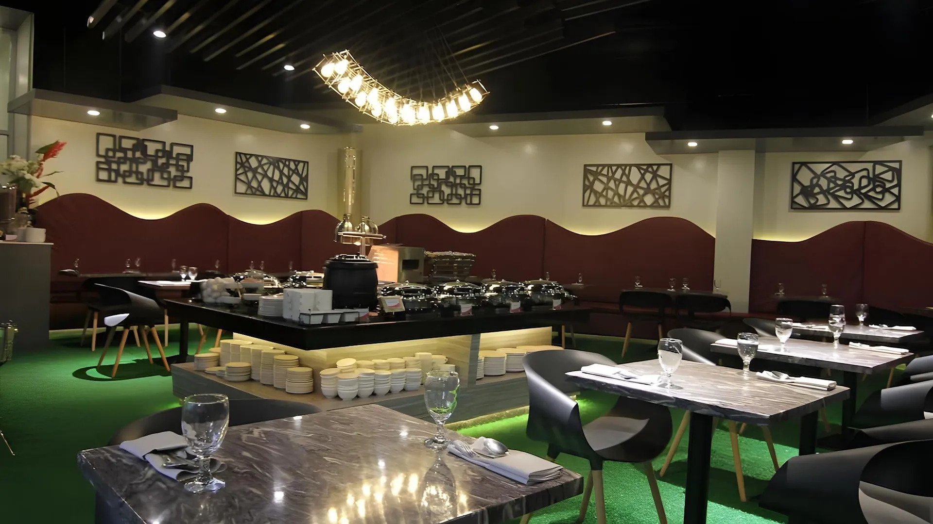 세부 엘로이사 로열 스위트 3성급 호텔 수영장