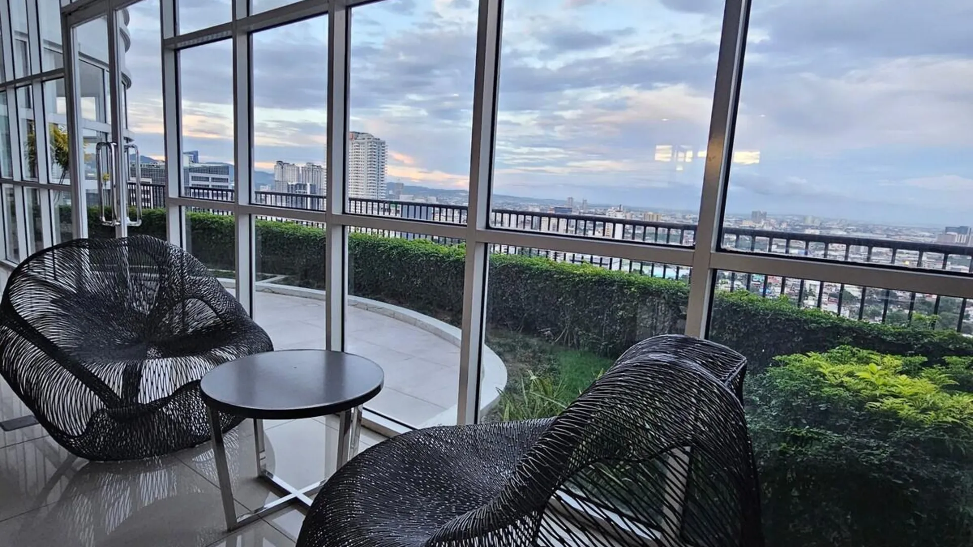 세부 IT 파크의 프라이빗 하우스 (m², 침실 1개, 프라이빗 욕실 1개) 2성급 싱글룸 레스토랑