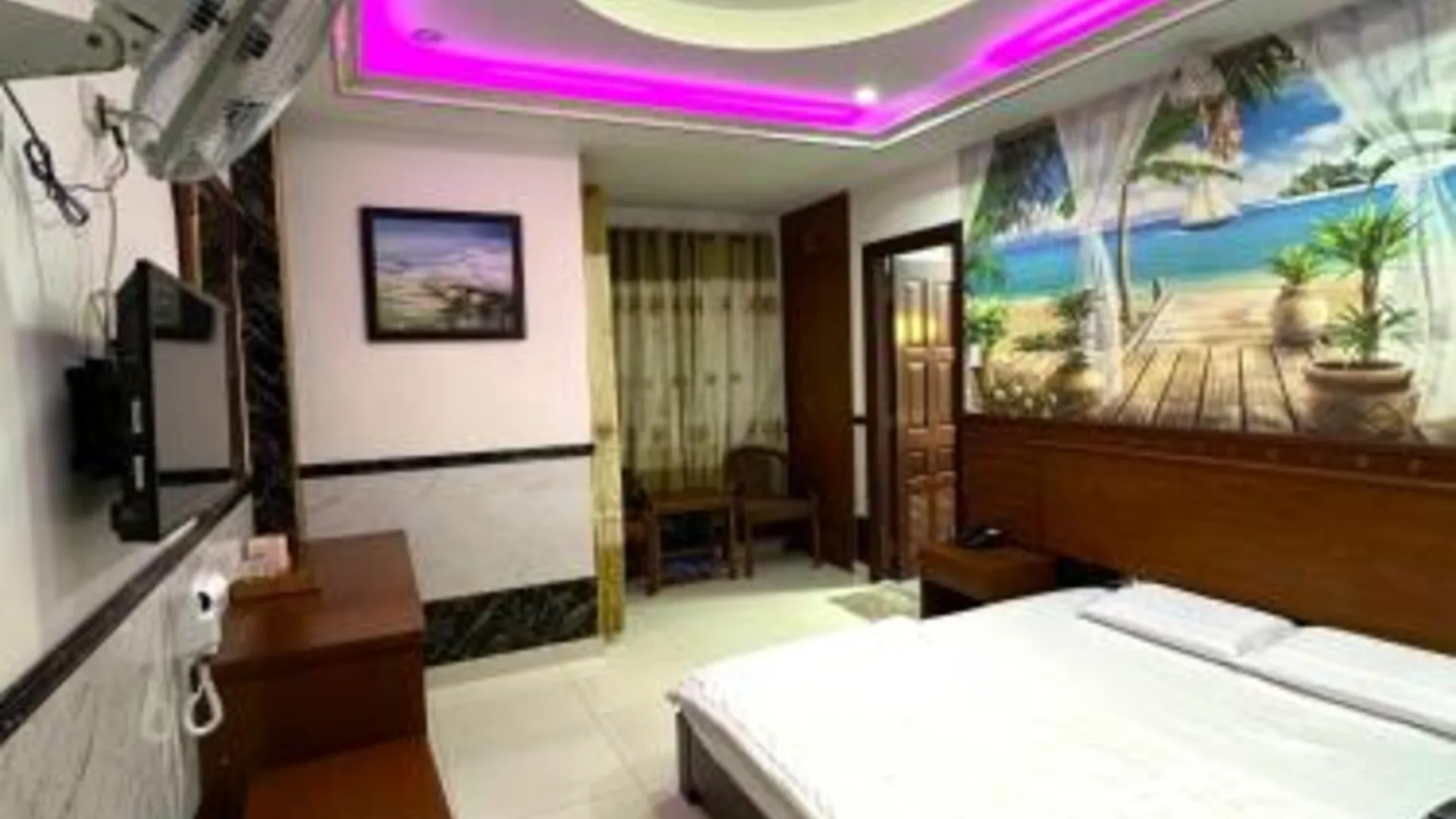 호치민 Hotel Hoàng Thiên Lộc 호텔 스위트룸