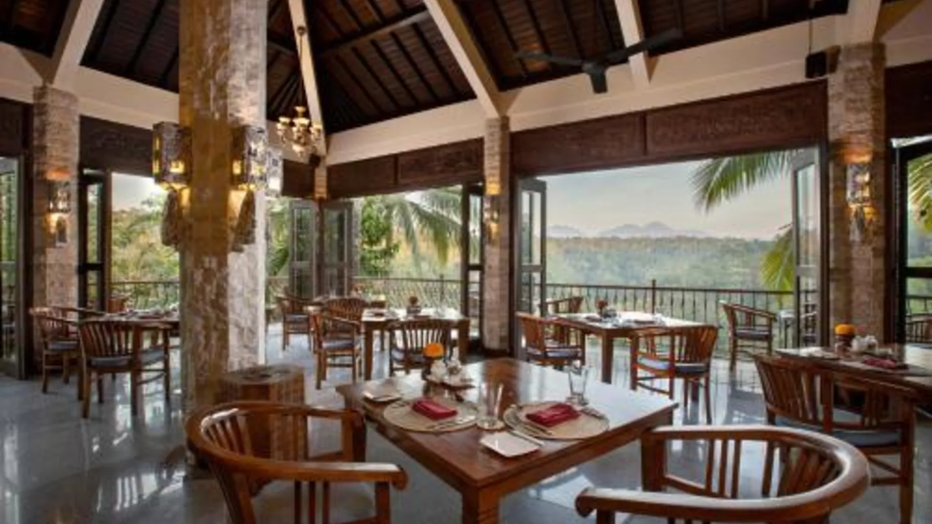 발리 아융 리조트 우붓 5성급 호텔 객실