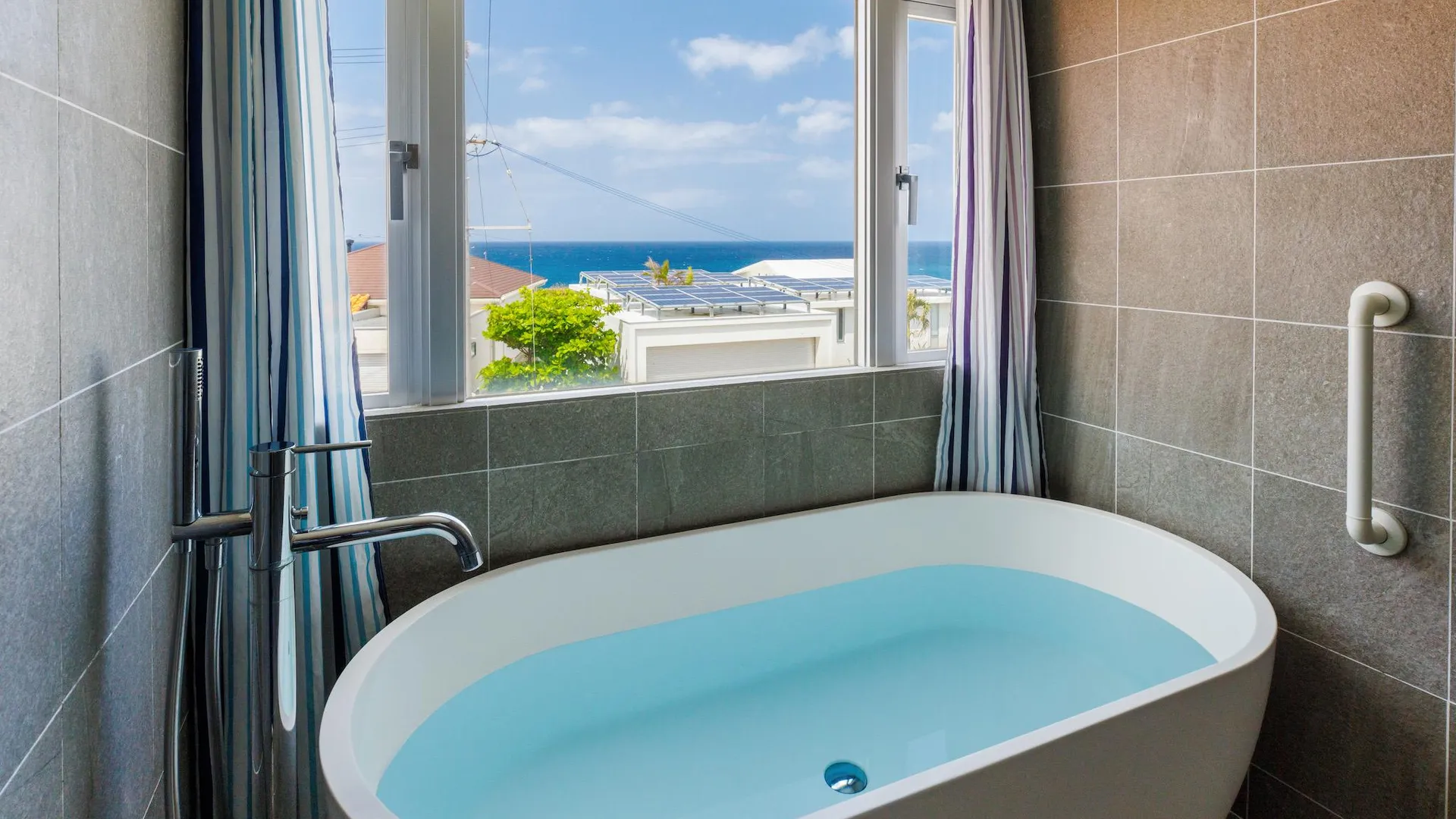 오키나와 본섬 나키진의 빌라 (150m², 침실 2개, 프라이빗 욕실 1개) 3성급 싱글룸 외관