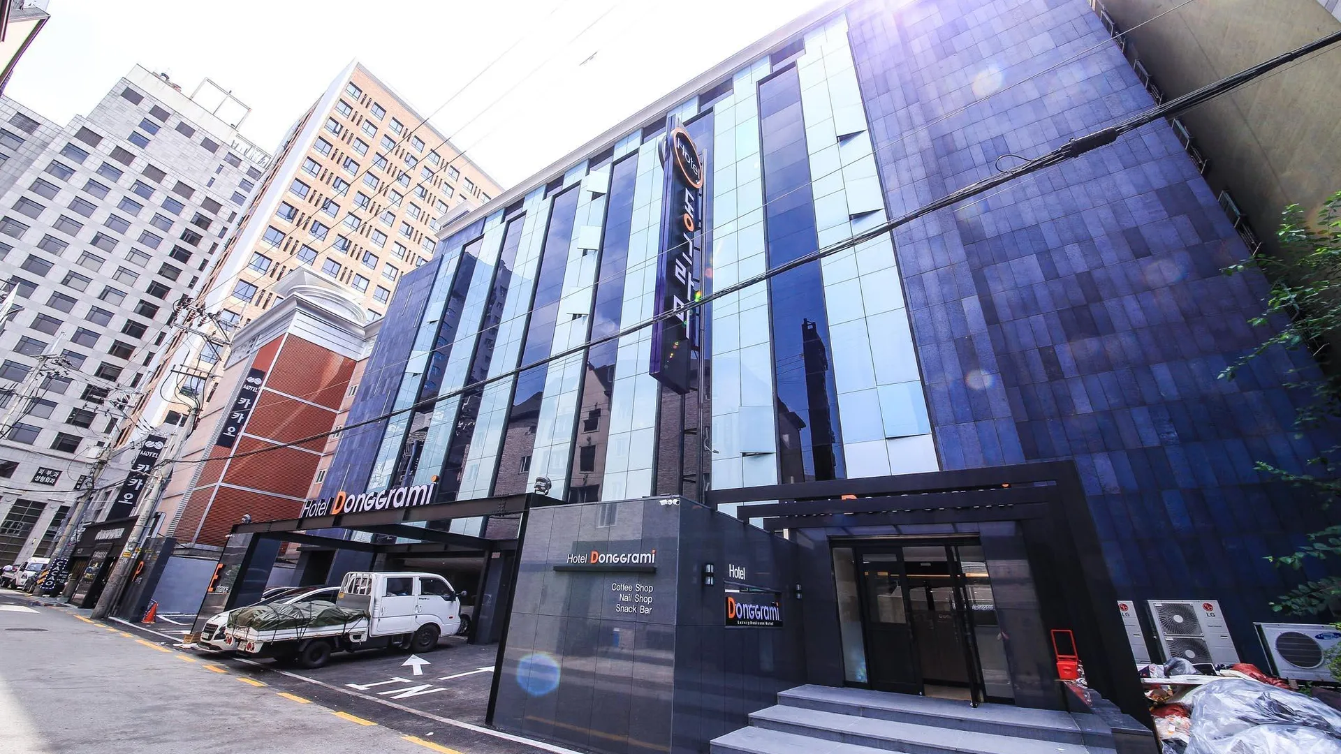 서울 잠실 동그라미 1성급 호텔 로비