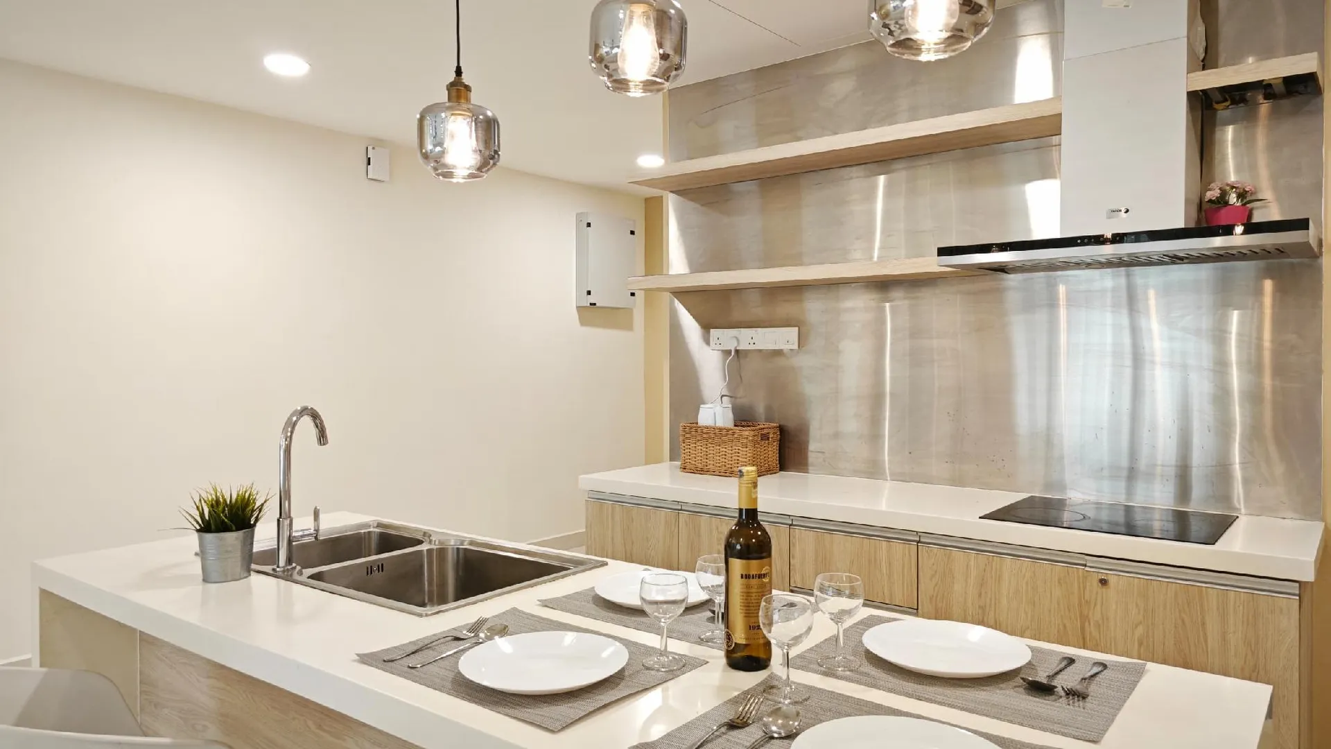 조호바루 / 조호르바루 조호바루의 프라이빗 하우스 (1170m², 침실 3개, 프라이빗 욕실 2개) 2성급 싱글룸 레스토랑