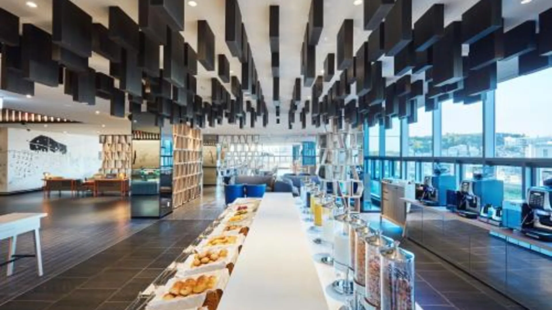 서울 홀리데이 인 익스프레스 서울 홍대 바이 IHG 3성급 호텔 로비