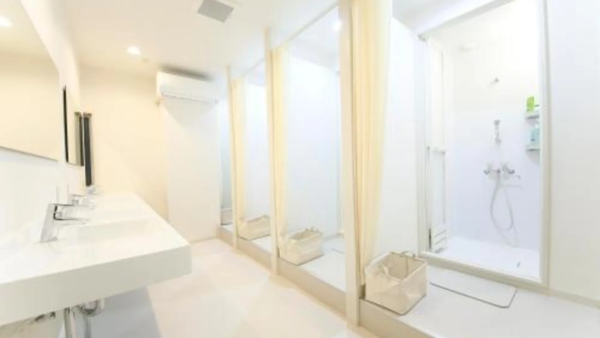 오사카 루츠 호스텔 2성급 호텔 전망