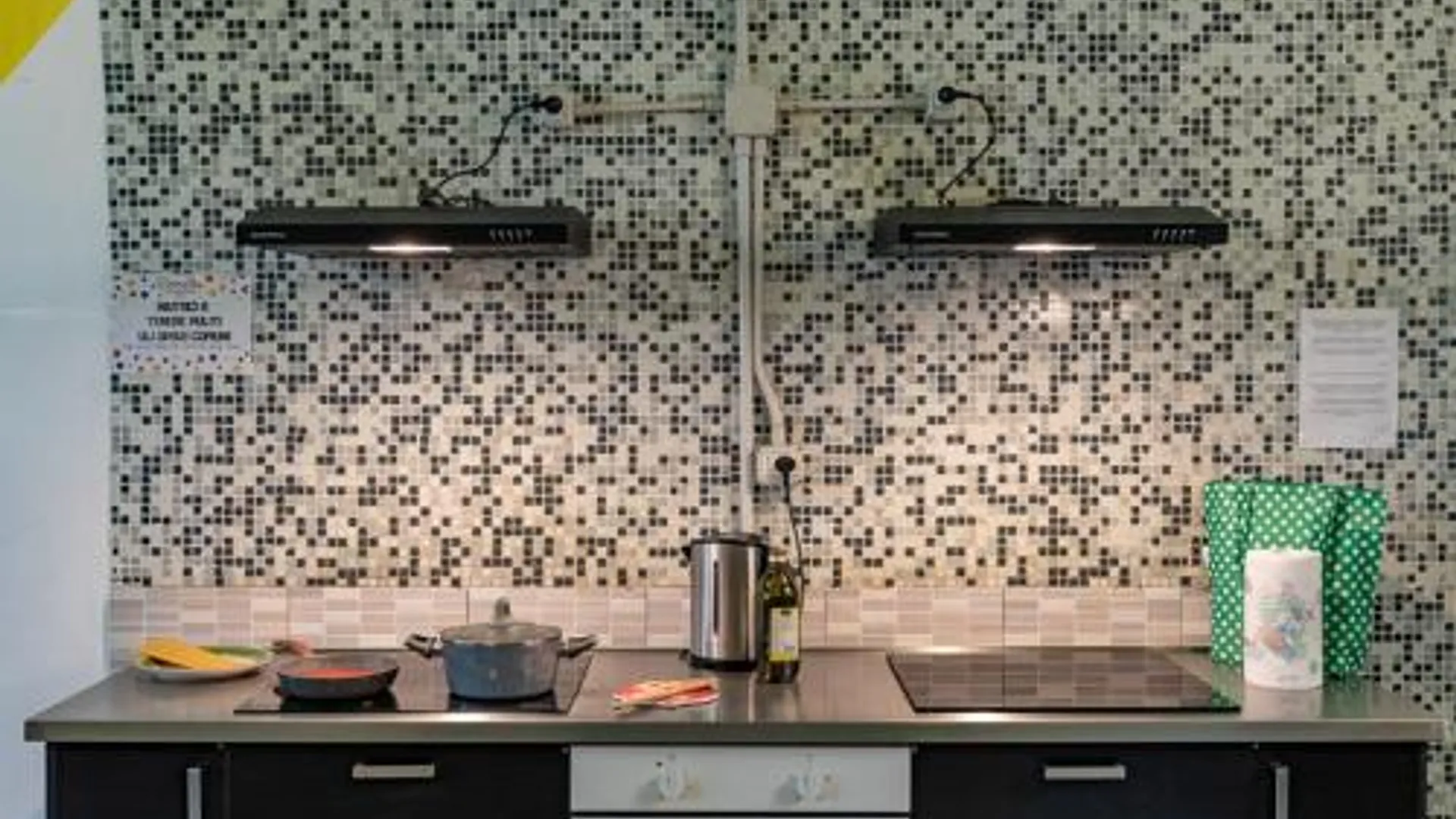 모데나 호스텔 모데나 산 필리포 네리 3성급 호텔 레스토랑