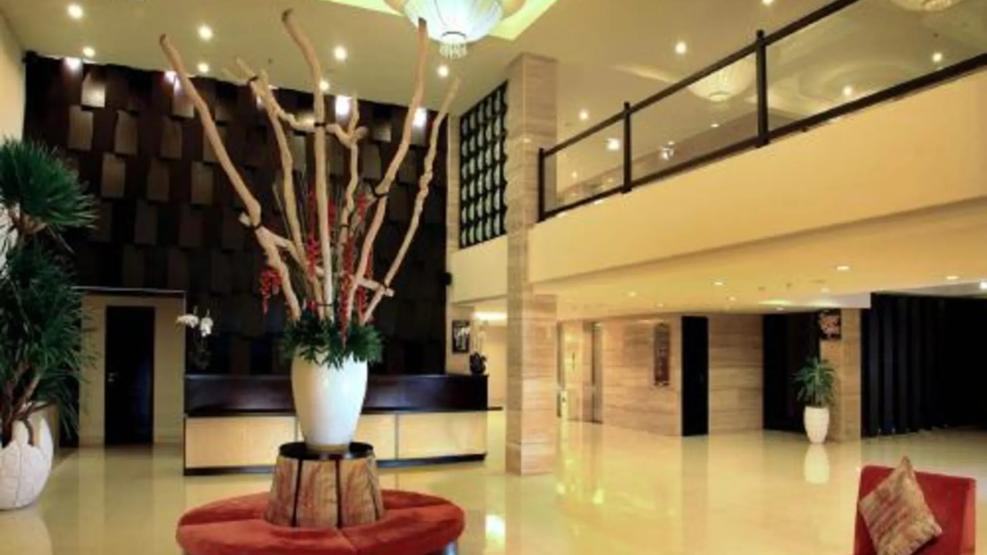 발리 애스톤 쿠타 호텔 앤 레지던스 4성급 호텔 레스토랑