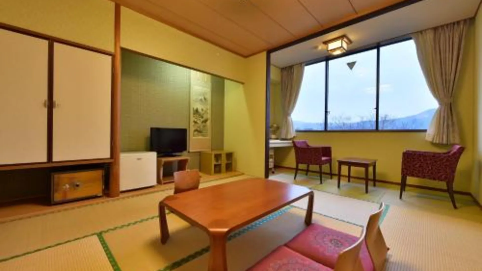 교토 KKR 교토 쿠니소  3성급 호텔 스위트룸