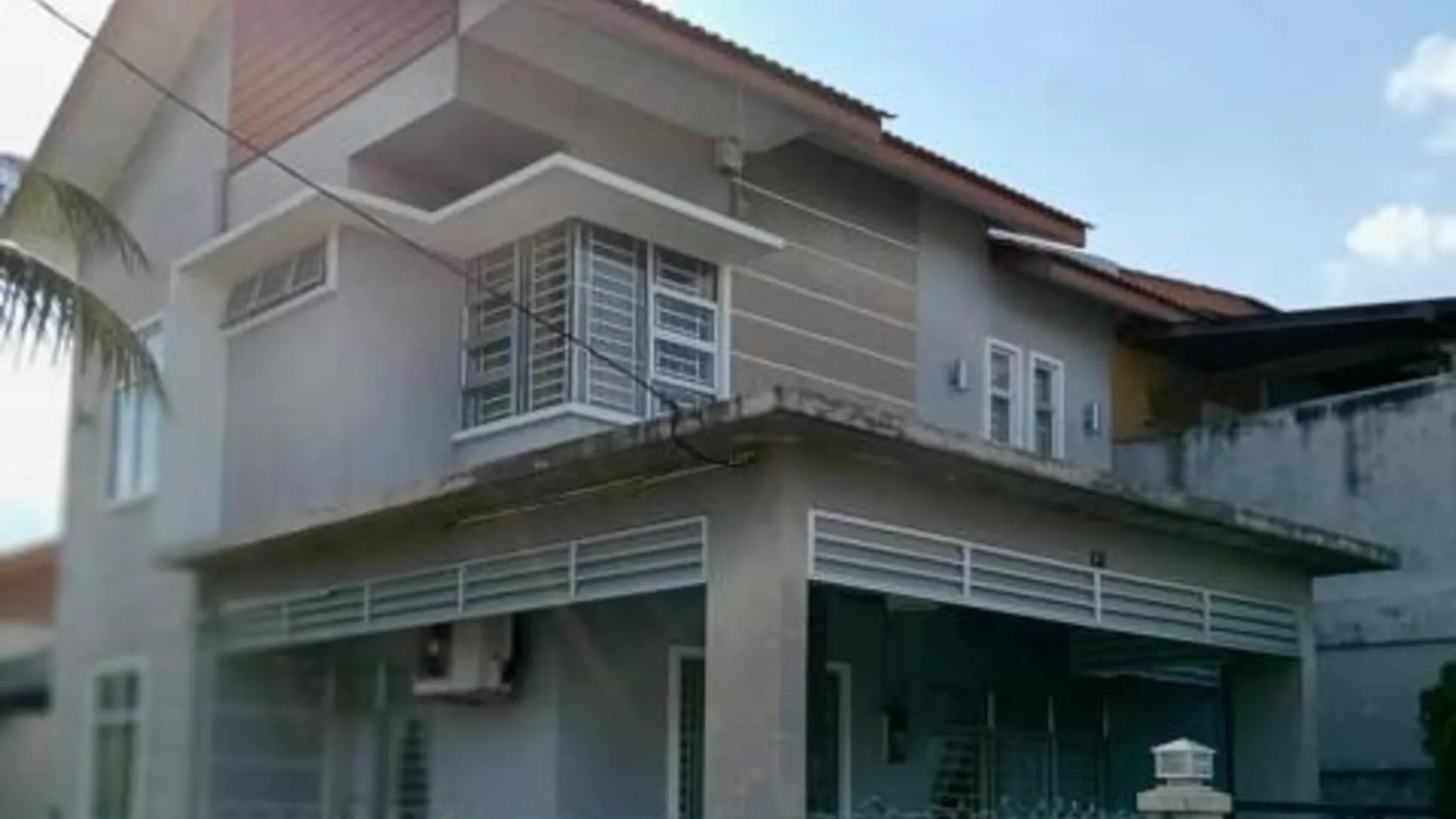 알로스타 / 알로르세타르 케팔라 바타스의 프라이빗 하우스 (100m², 침실 4개, 프라이빗 욕실 3개) 3성급 게스트하우스 수영장