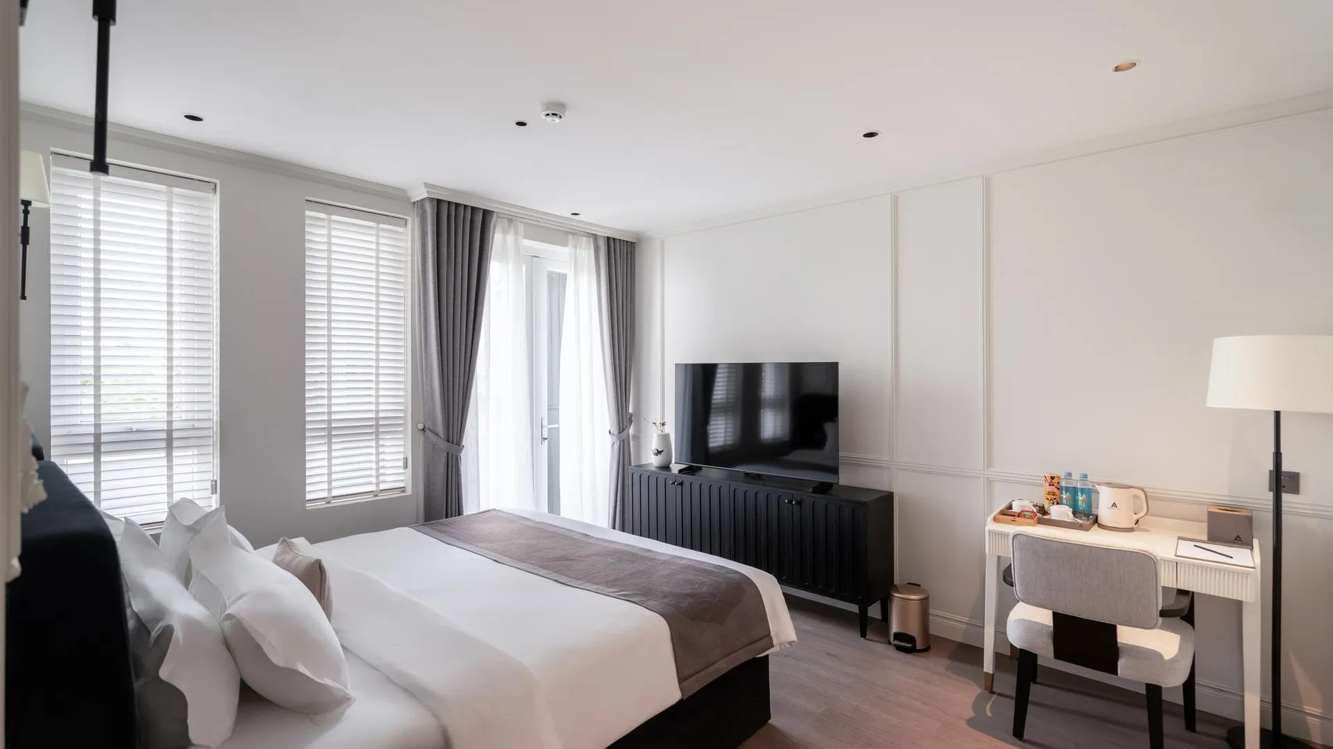 호치민 아마나 부티크 호텔 - 탄반니엡 3성급 호텔 스위트룸