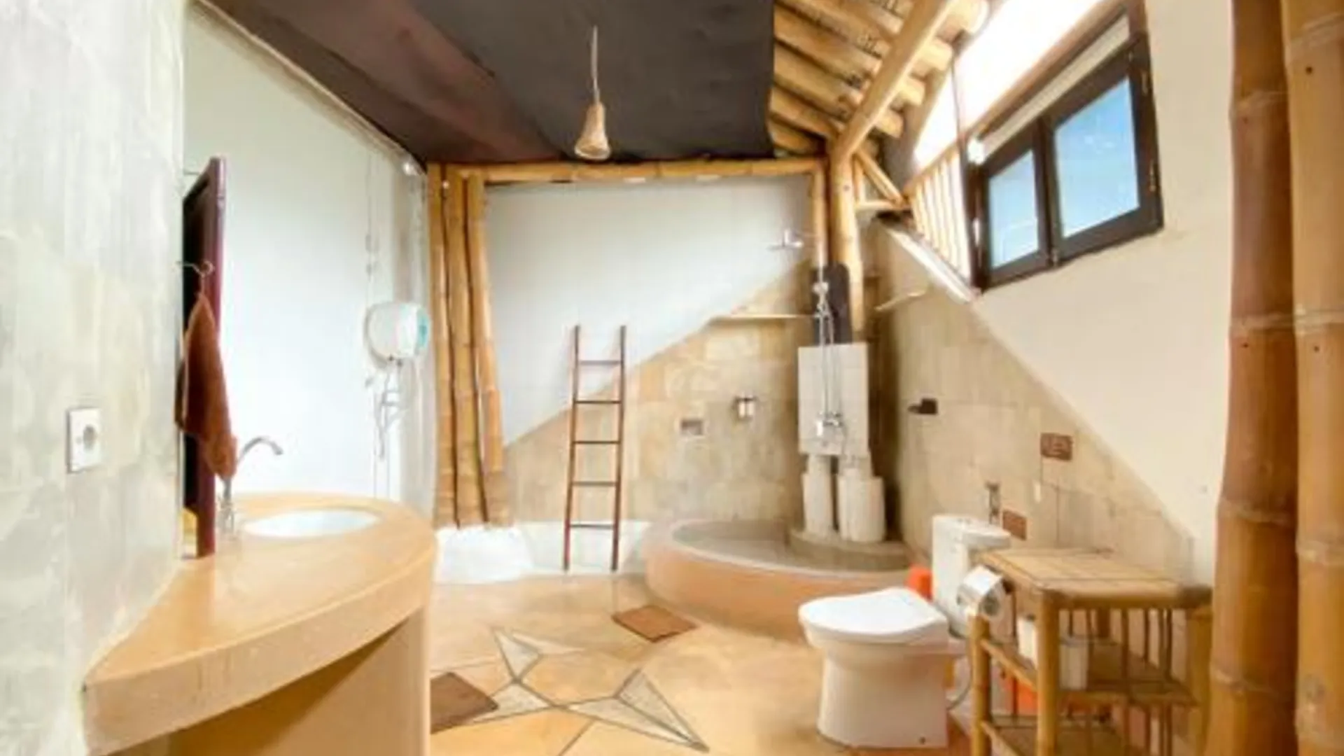 발리 세레니티 에코 게스트하우스 - CHSE 서티파이드 호텔 수영장