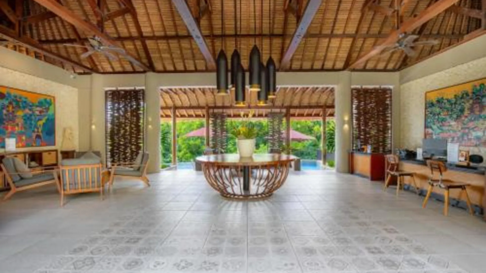 발리 더 스털링 울루와투 5성급 호텔 외관