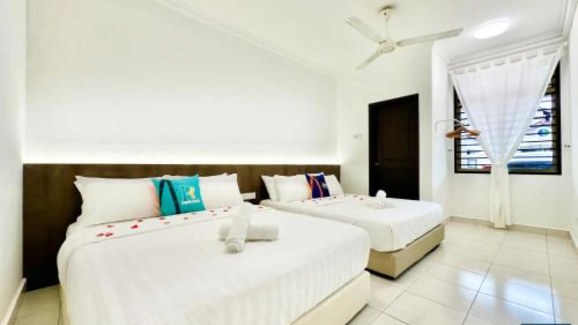 조호바루 / 조호르바루 보호 블리스.타만 몰렉앳4베드2배스 근처 주스코 테브라우 4성급 게스트하우스 스위트룸