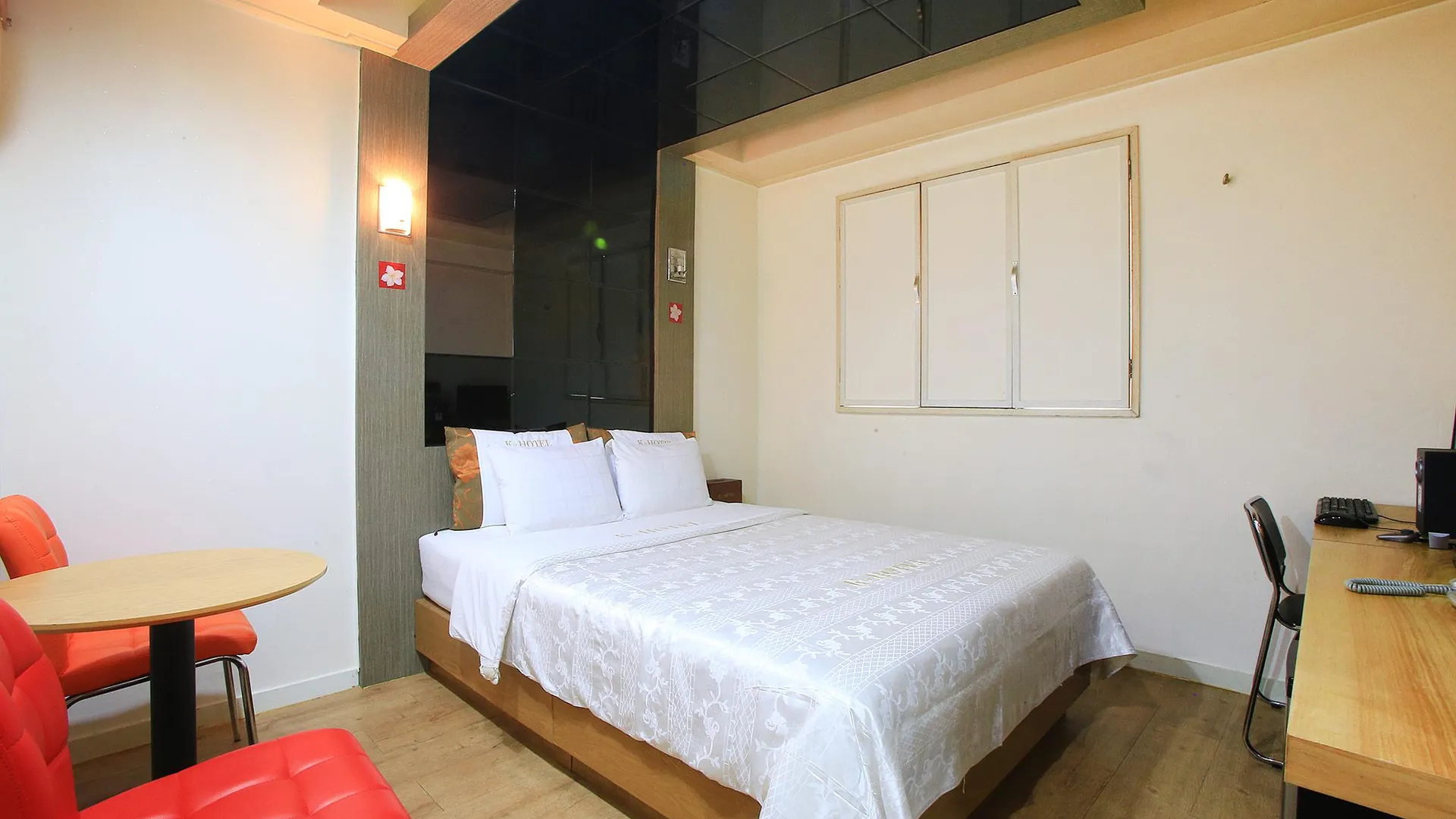 서울 화곡 K2 1성급 호텔 스위트룸