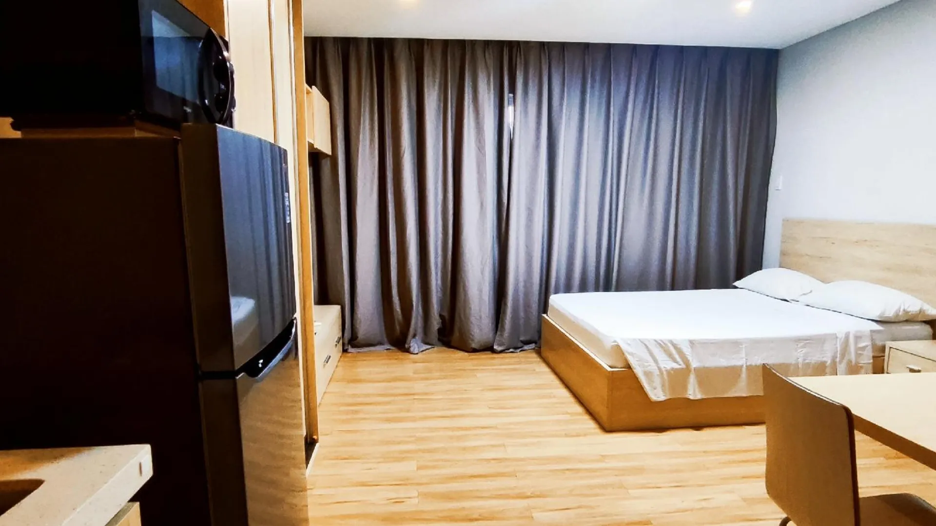 세부 북 개간 지역의 아파트먼트 (32m², 침실 1개, 프라이빗 욕실 1개) 3성급 싱글룸 레스토랑