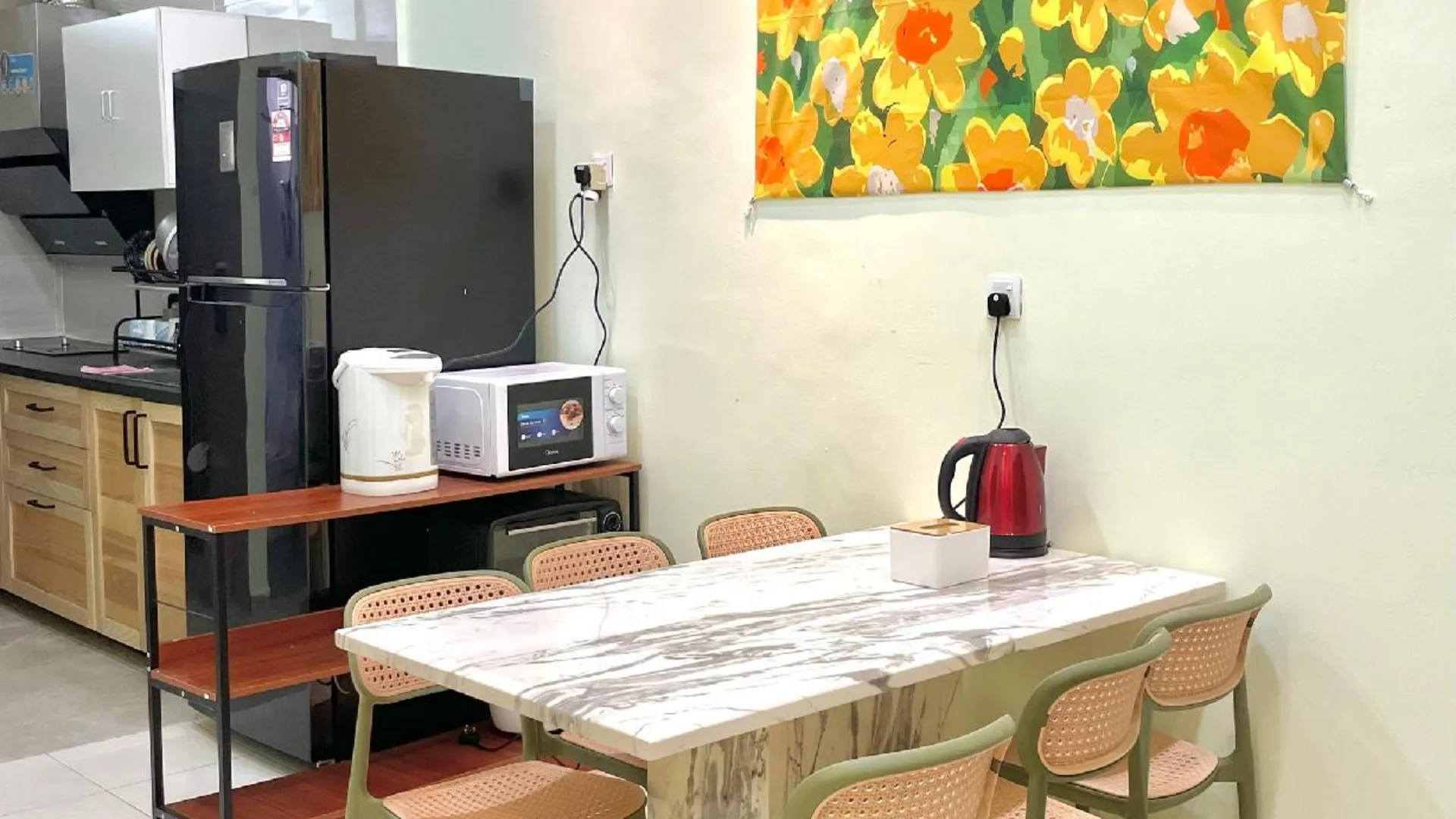 메르싱 반다르 머싱의 프라이빗 하우스 (100m², 침실 3개, 프라이빗 욕실 2개) 4성급 게스트하우스 수영장