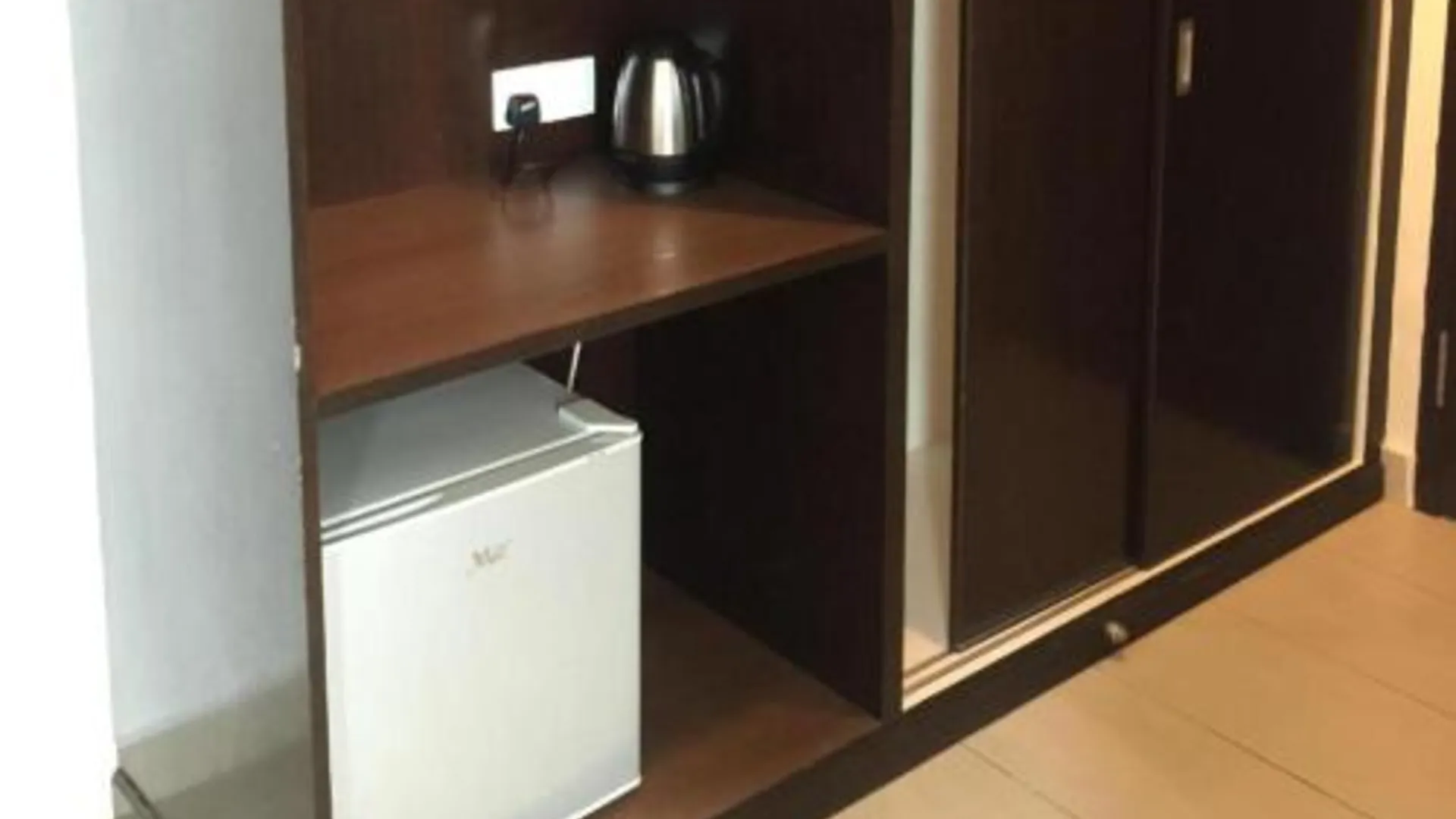 숭카이 룽 팻 호텔 2성급 호텔 스위트룸