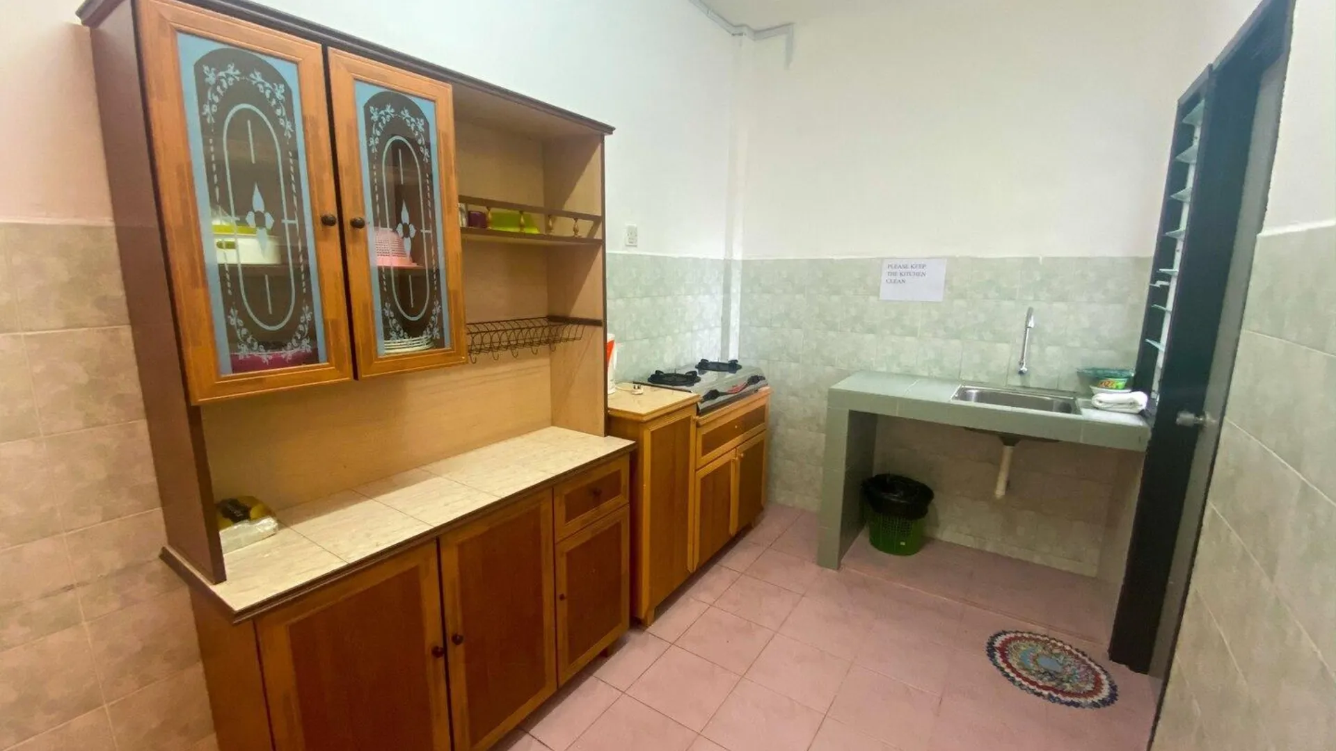 카메론 하일랜즈 타나 라타의 아파트먼트 (800m², 침실 3개, 프라이빗 욕실 2개) 3성급 싱글룸 외관