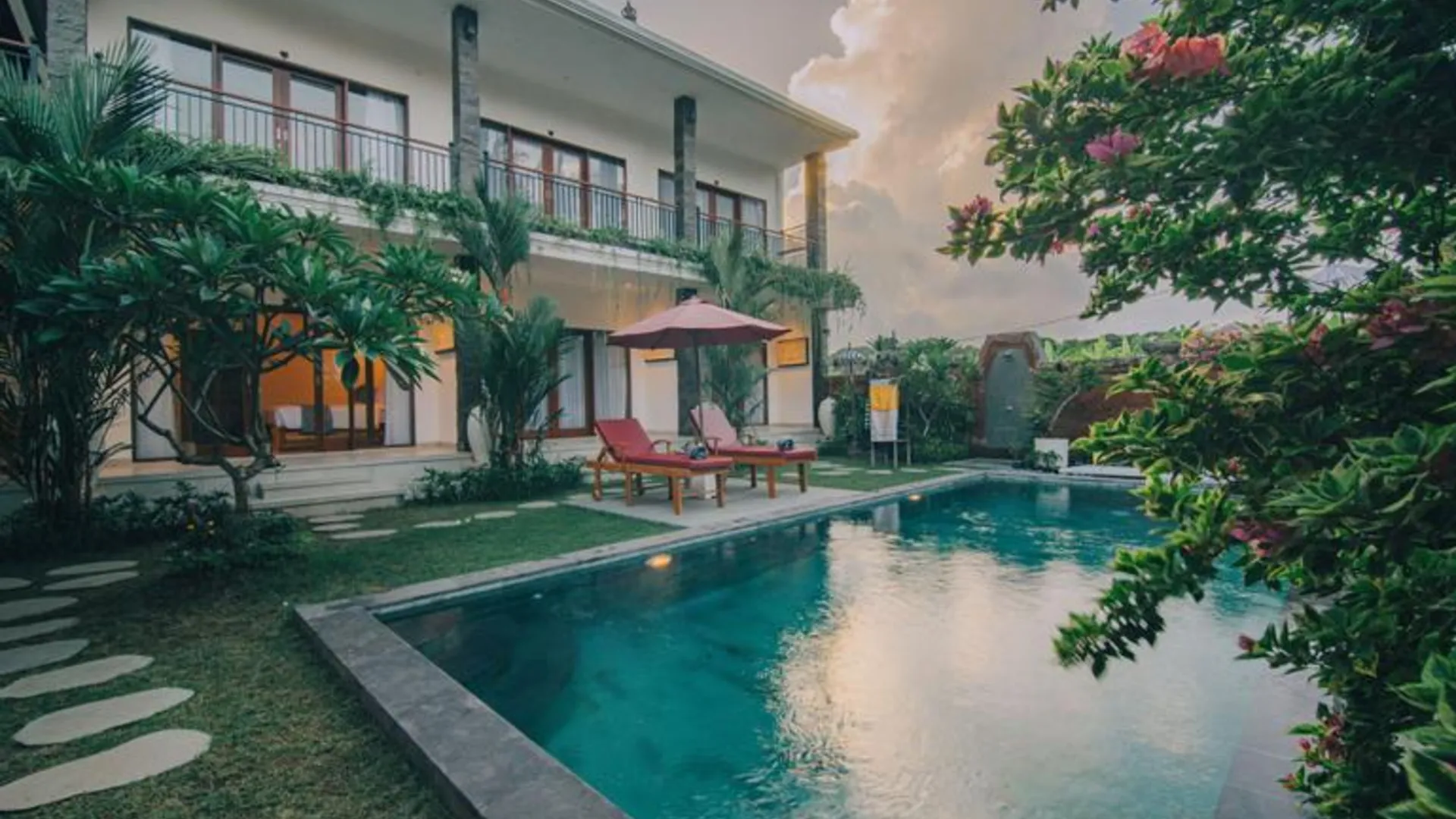 발리 Cucukan Beach Guest House 4성급 호텔 객실