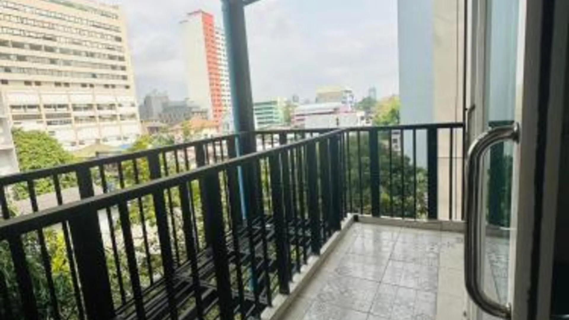 방콕 로열 가든 홈 호텔 3성급 호텔 외관