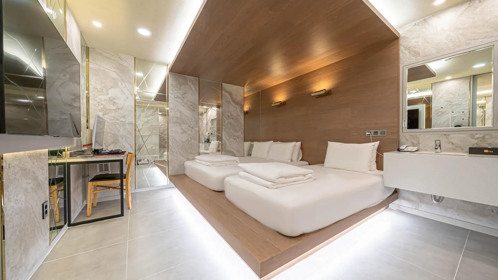 부산 YTT 호텔 서면 2성급 호텔 전망