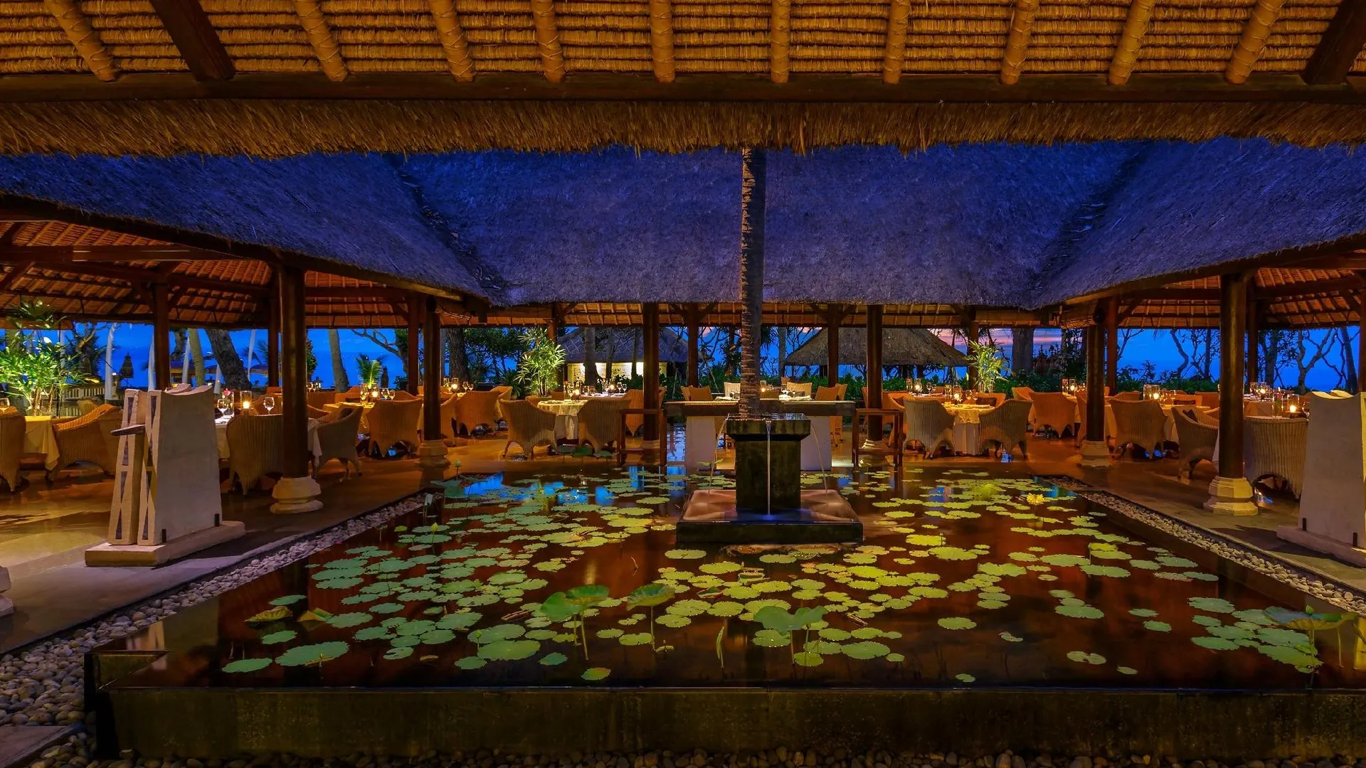 발리 더 오베로이 비치 리조트 5성급 호텔 로비